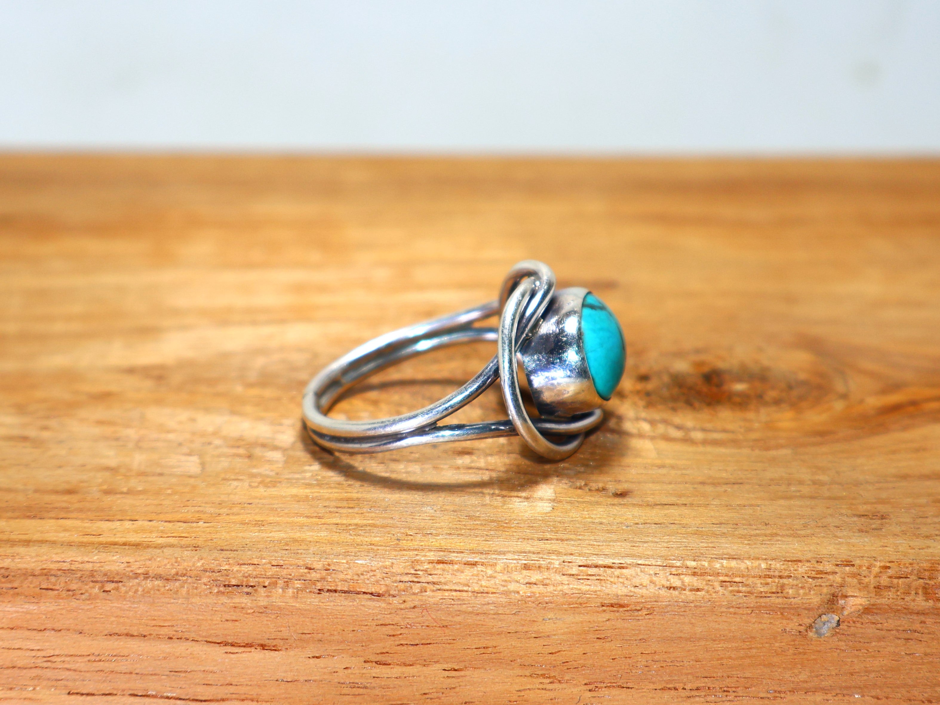 Grüner Türkisring 925 Sterling Silber Handgefertigter Silberring Ovaler Edelsteinring Zarter Ring Statement-Ring Minimalistischer Türkisring