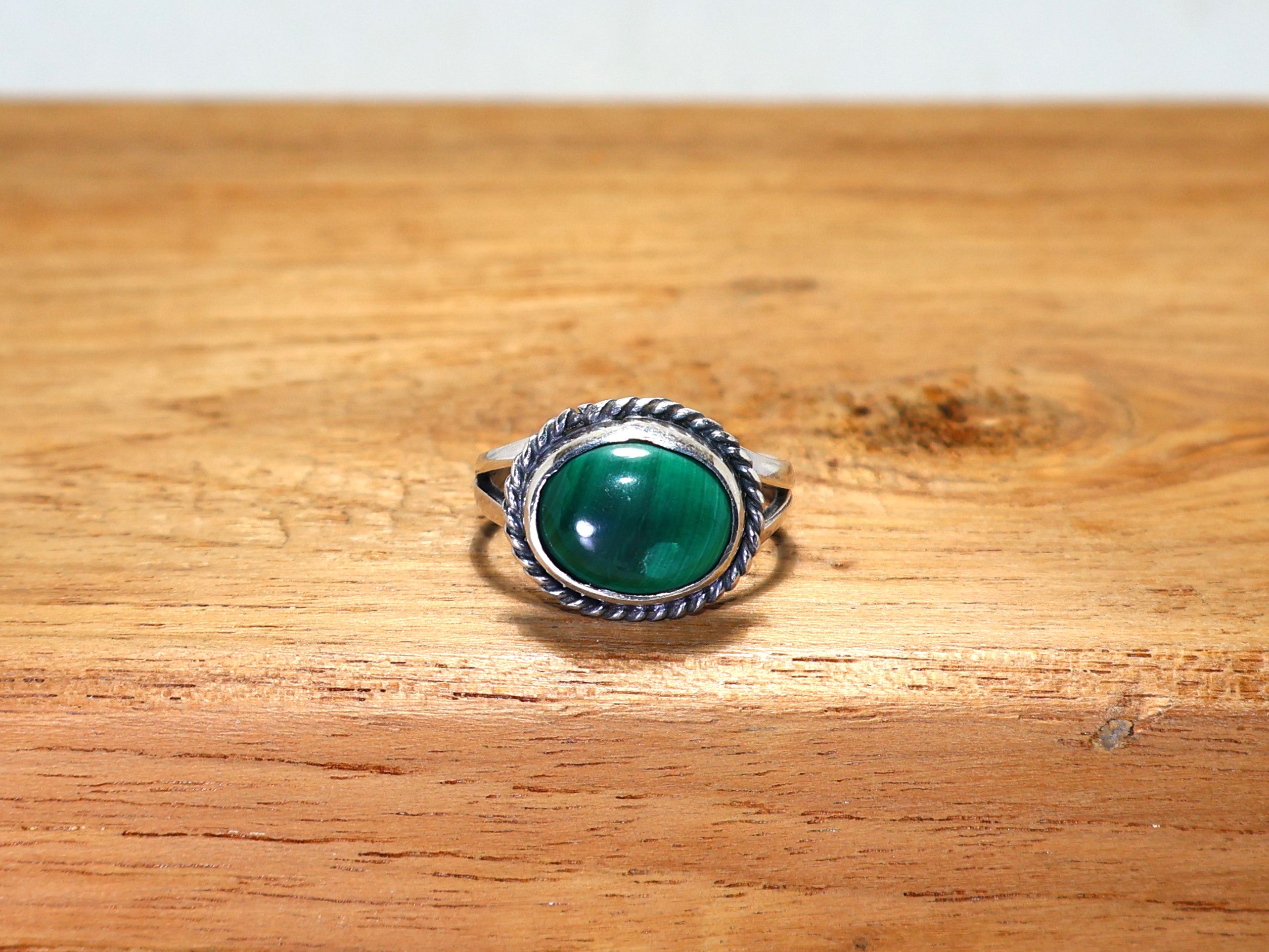 Handgemaakte Ring Malachiet Ring Verjaardagscadeau Ring Groene Ovale Edelsteen Ring Belofte Ring 925 Sterling Zilveren Ring Cadeau voor Haar