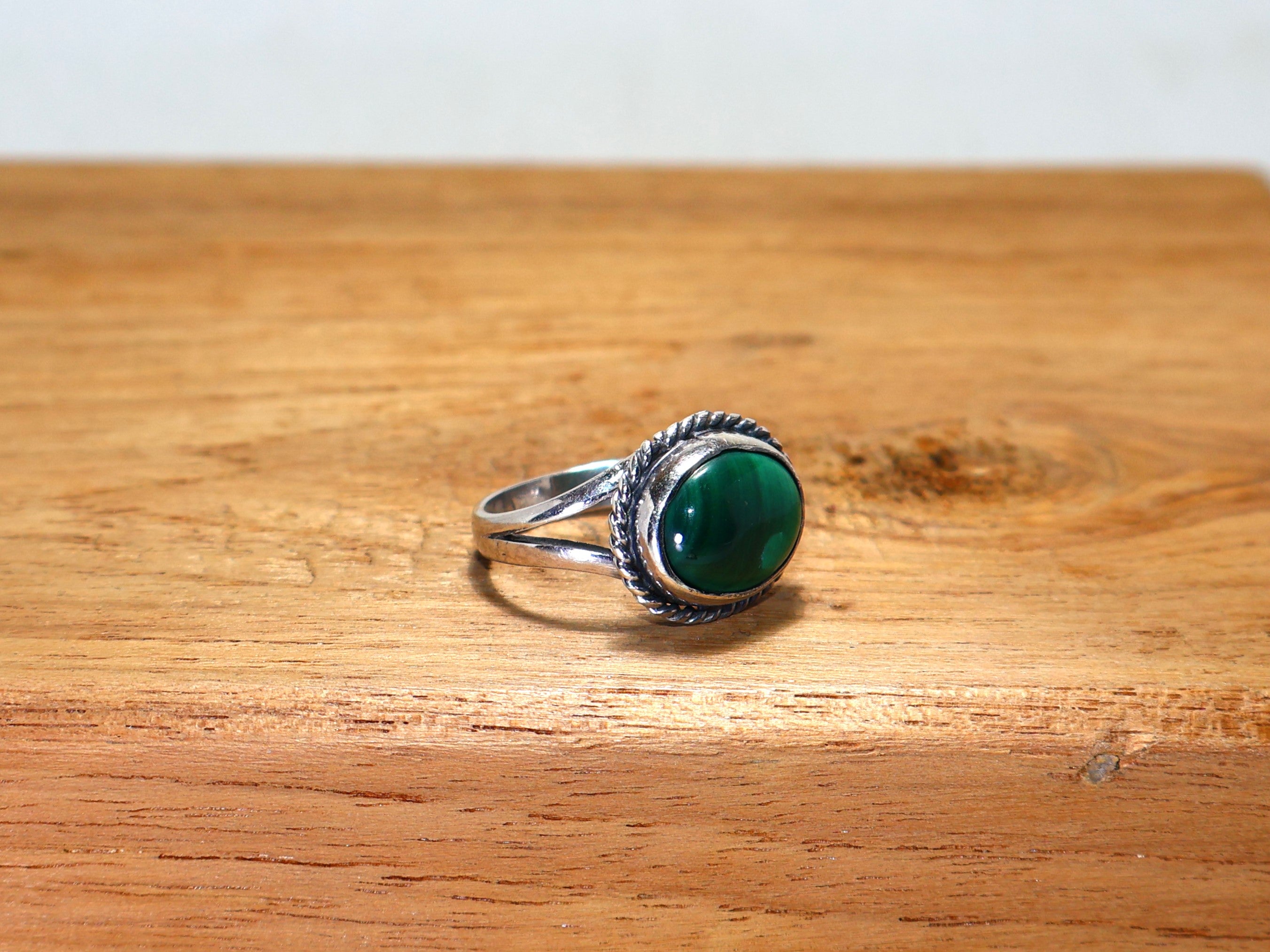 Handgemachter Ring Malachit Ring Geburtstagsgeschenk Ring Grüner Ovaler Edelstein Ring Versprechensring 925 Sterling Silber Ring Geschenk für Sie