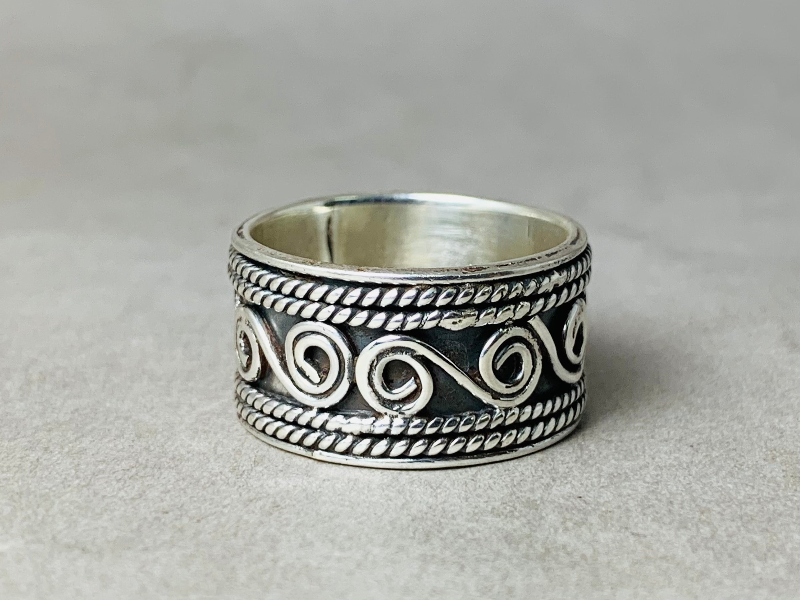 Bandring 925er Sterlingsilber Ring Breiter Ring Statement-Ring Geburtstagsgeschenk für Sie