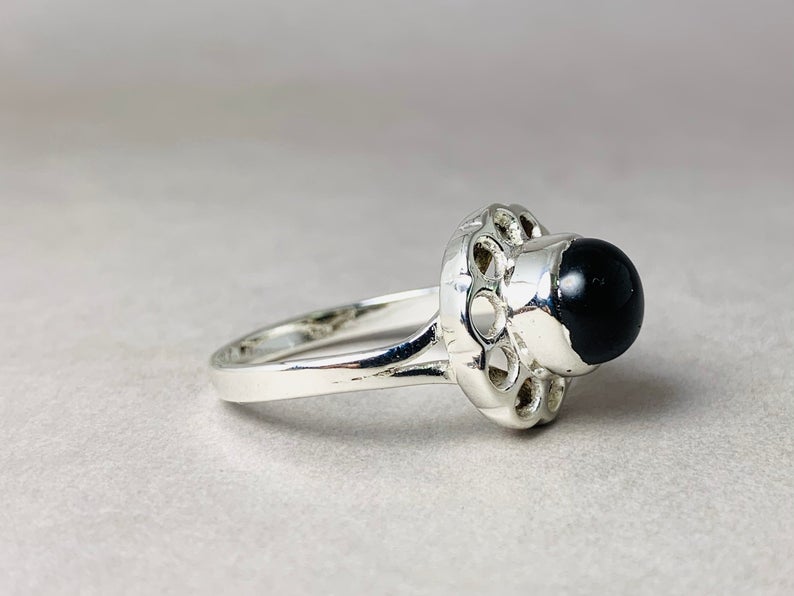Schwarzer Onyx Ring 925 Sterling Silber Böhmischer Handgemachter Ring Runder Onyx Edelstein Ring Silber Damenring Dezember Geburtsstein Geschenkring
