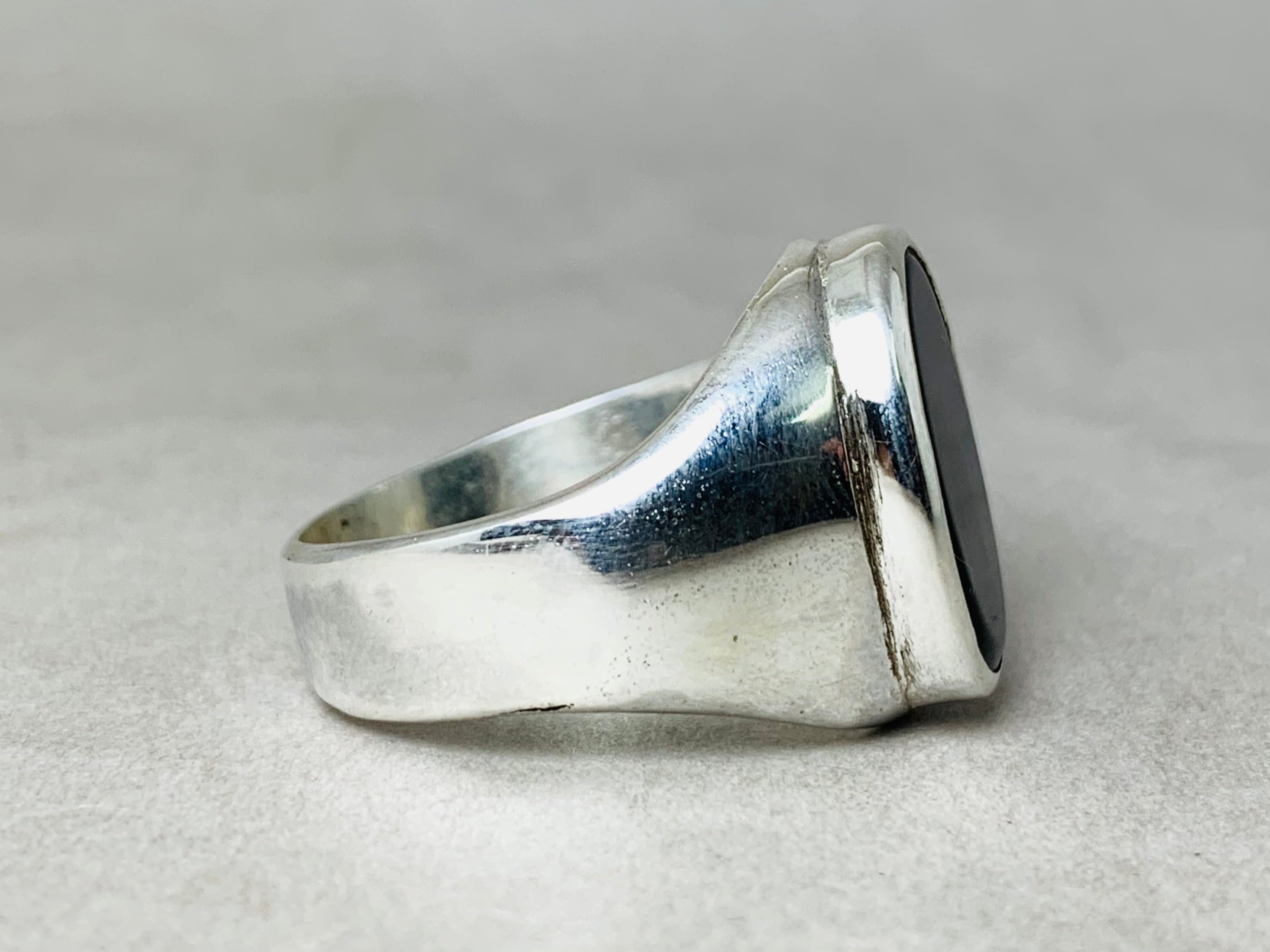 Natürlicher schwarzer Onyx Ring 925 Sterling Silber Silberner Bandring Handgemachter Edelsteinring Geschenk für Sie