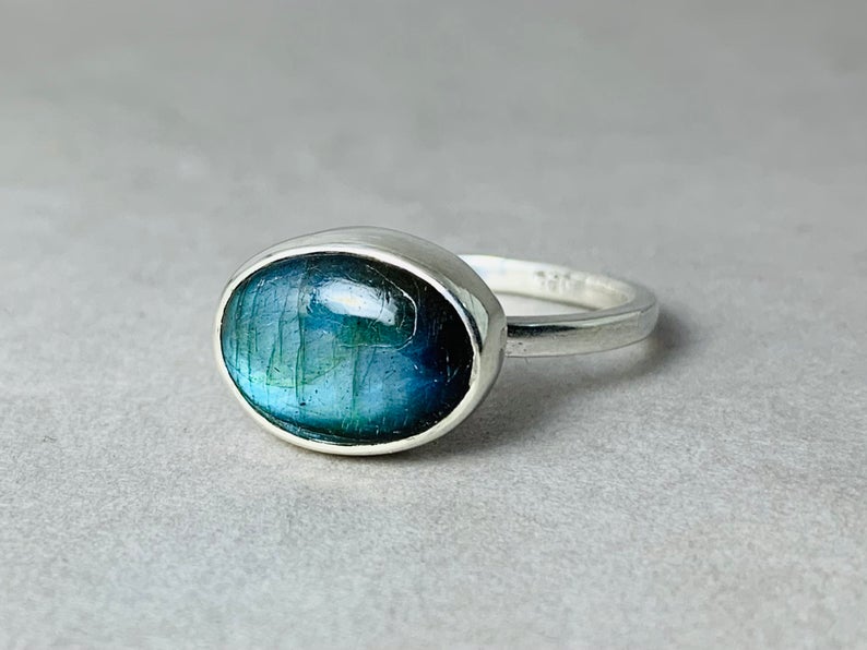 Blauer Labradorit Ring 925 Silberring Handgemachter Ovaler Edelsteinring Geburtssteinring Schlichter Ring Geschenk Für Sie
