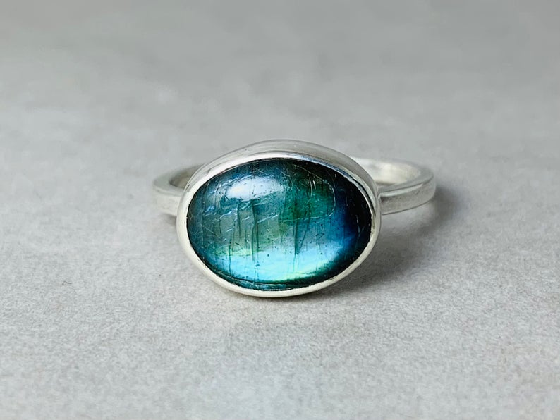Blauer Labradorit Ring 925 Silberring Handgemachter Ovaler Edelsteinring Geburtssteinring Schlichter Ring Geschenk Für Sie