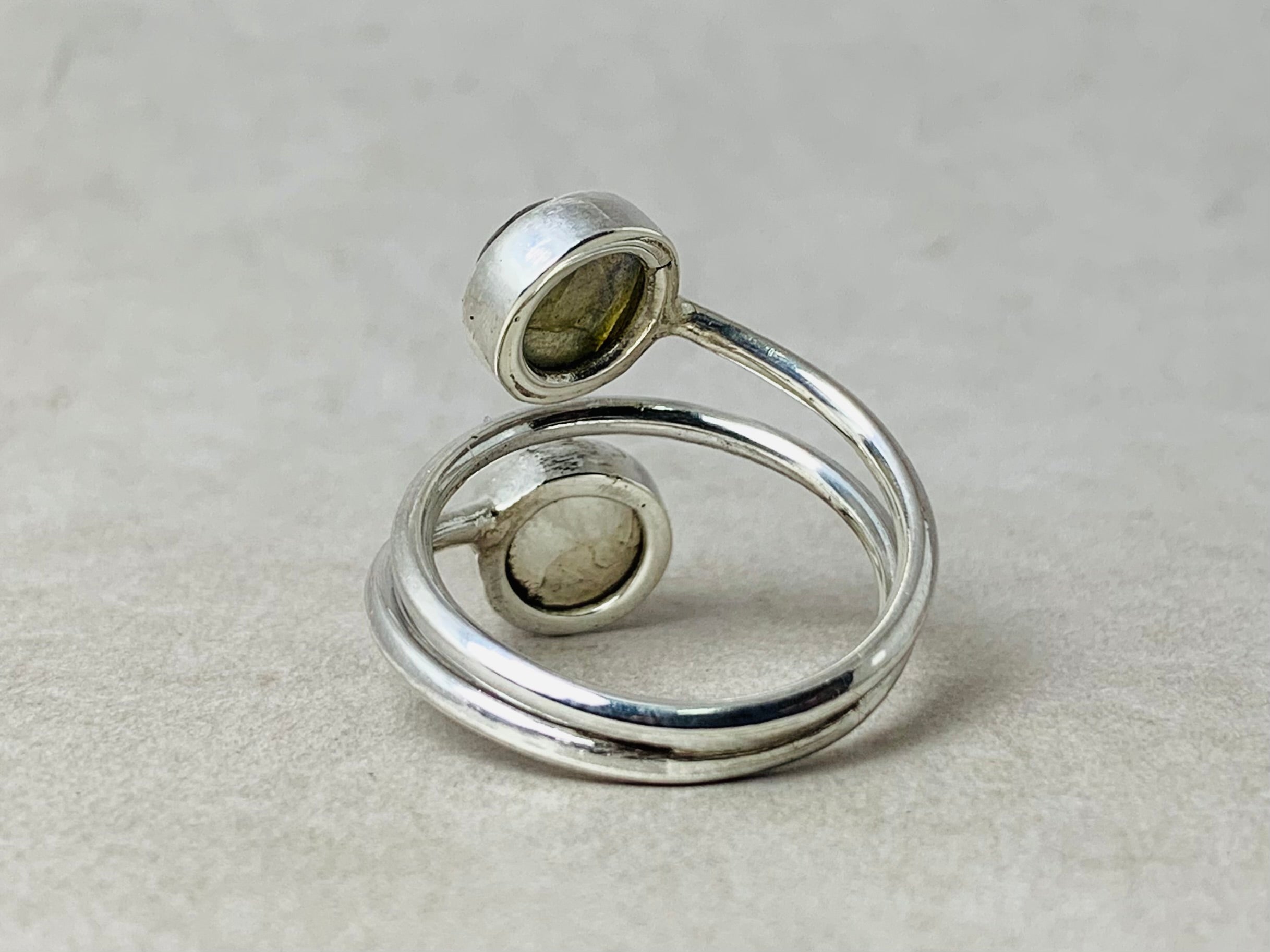 Labradorit- und Mondsteinring, 925er Silberring, verstellbarer handgefertigter Statement-Ring, Multi-Stein-Ring, Geschenk für Sie
