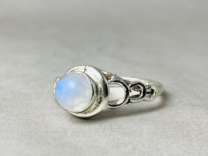 Regenbogen-Mondstein-Ring 925 Sterling Silber Runder Edelstein Boho Blauer Feuer-Mondstein-Ring für Frauen Cabochon-Ring