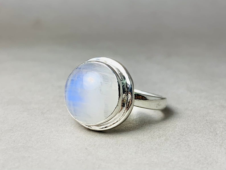 Runder Mondstein-Ring 925 Sterling Silber Juni Geburtsstein Handgemachter Ring Minimalistischer Zierlicher Ring Geschenk für Sie