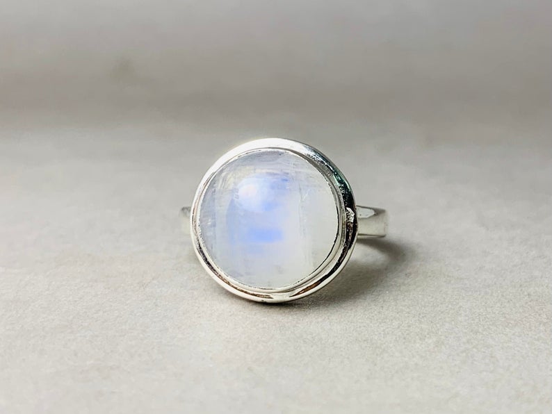 Runder Mondstein-Ring 925 Sterling Silber Juni Geburtsstein Handgemachter Ring Minimalistischer Zierlicher Ring Geschenk für Sie