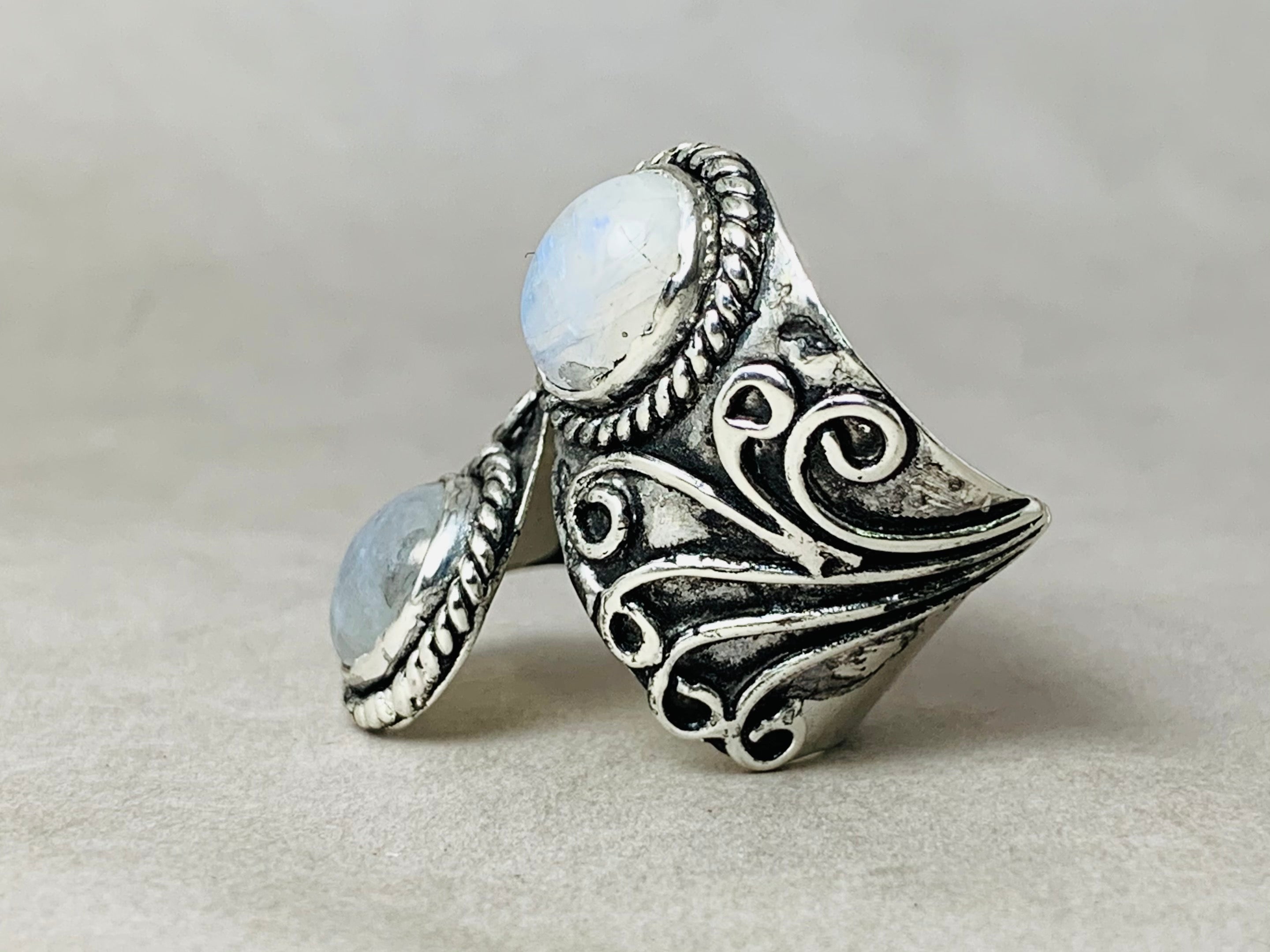 Doppelter Mondstein Ring 925 Sterling Silber Ring Handgemachter Ring Blauer Blitz Ring Statement Boho Ring Damenring Alltagsring