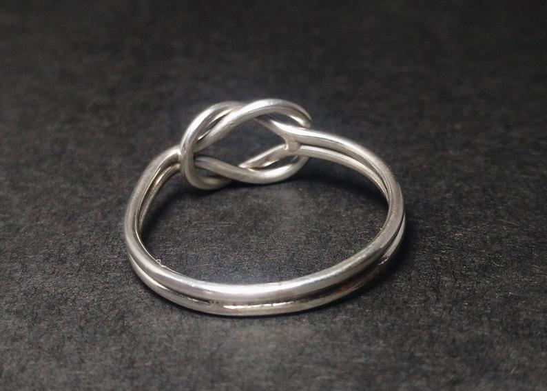 Knotenring 925 Sterling Silber Unendlichkeitsring Freundschaftsring Versprechensring für Sie Doppelter Knotenring Liebesknotenring