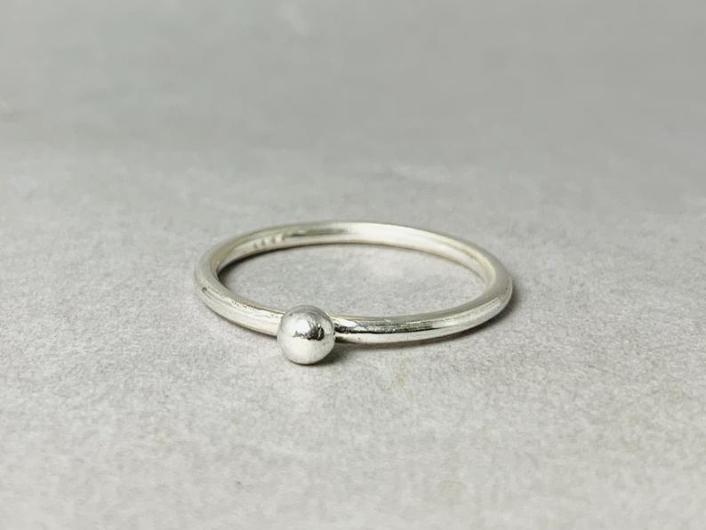 Silberner Punktring 925 Sterling Silber Kugelring Stapelring Winziger kleiner Ring Schmaler zierlicher minimalistischer Ring