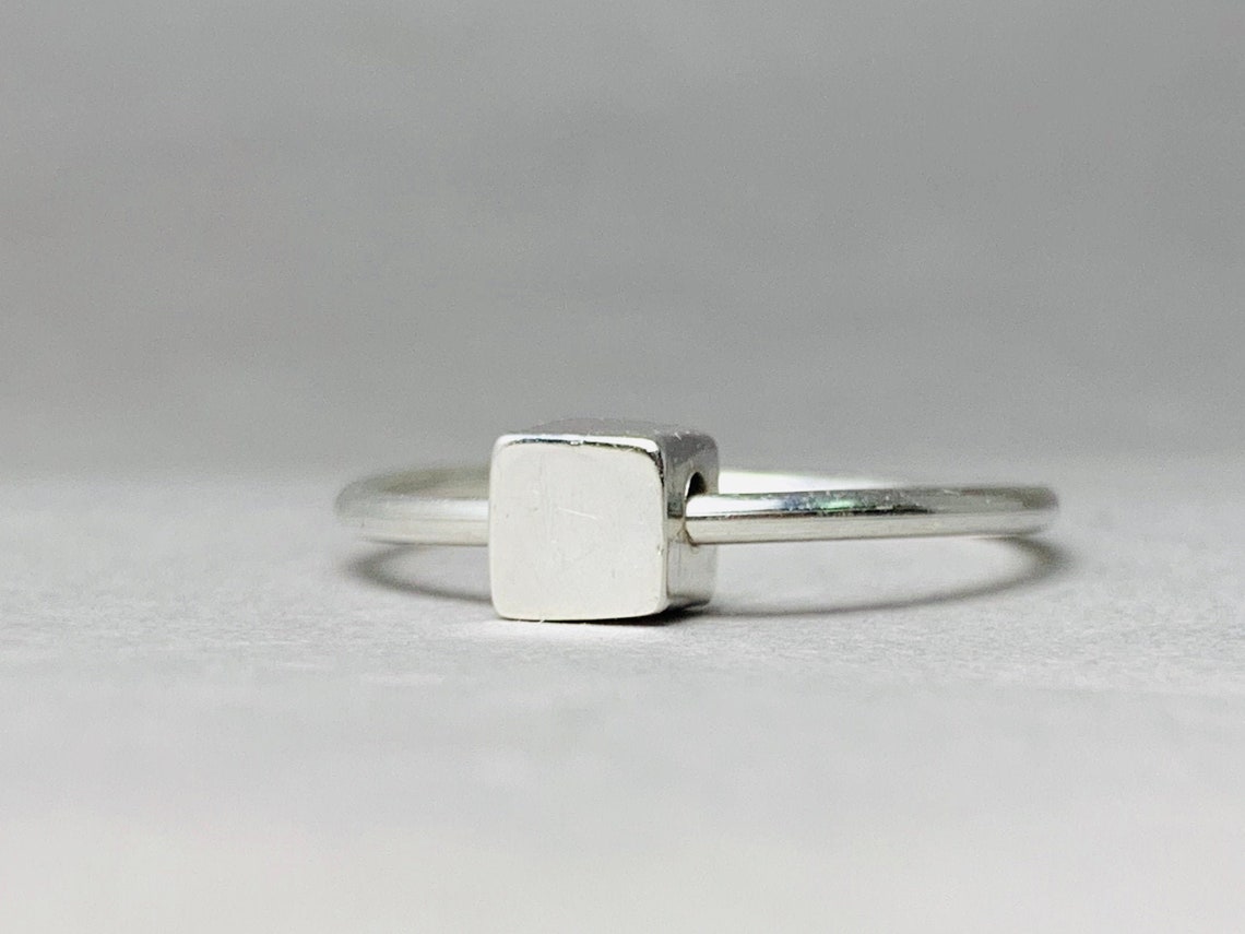Silberner Würfelring 925 Sterling Silber Stapelring Fidget Silberring Alltagsring Zarter Ring Filigraner Ring