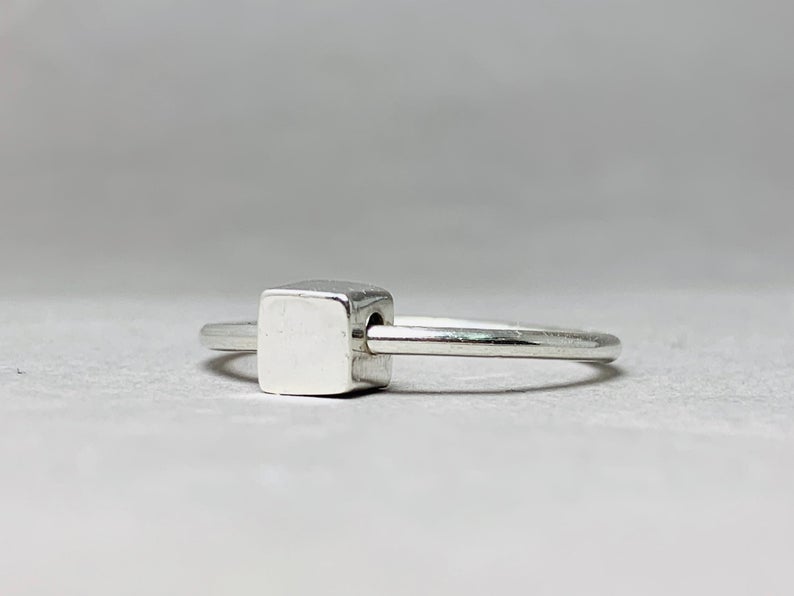 Silberner Würfelring 925 Sterling Silber Stapelring Fidget Silberring Alltagsring Zarter Ring Filigraner Ring