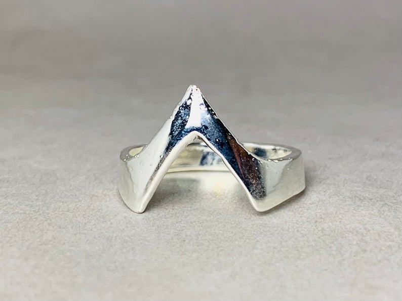 Chevron Ring 925 Sterling Silber V-förmiger Ring Moderner Schmuck Trendiger Ring Silberner Bandring Damenring Geschenkring