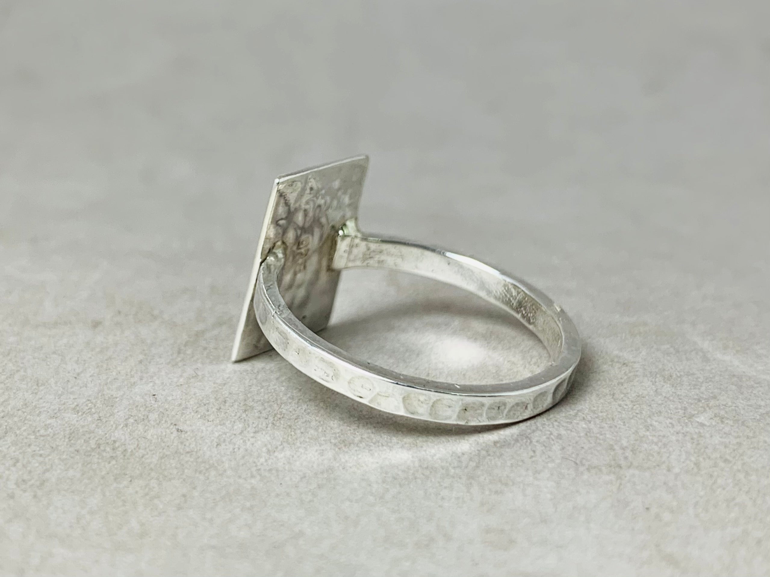 Gehämmerter Silberring 925 Silberring Alltagsring Geschenk für sie Moderner Ring