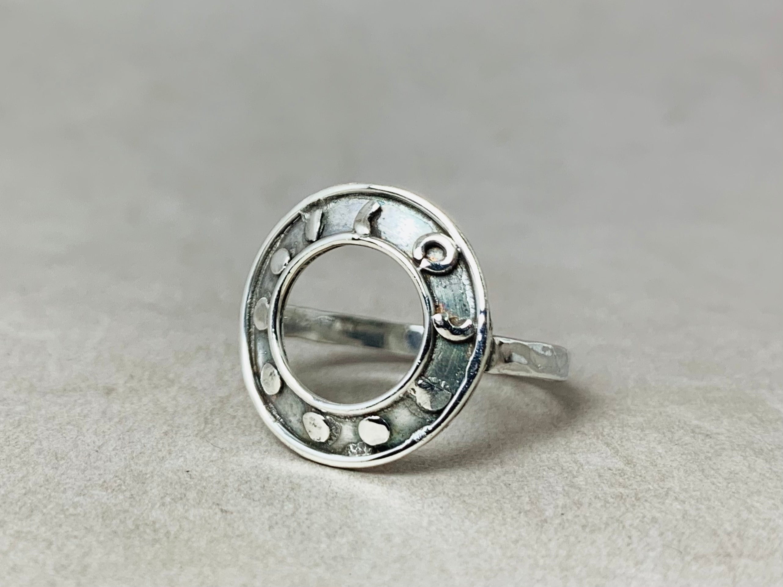 Offener Kreis Ring 925 Sterling Silber Ring Handgearbeiteter geämmerter Silberring Statement Ring