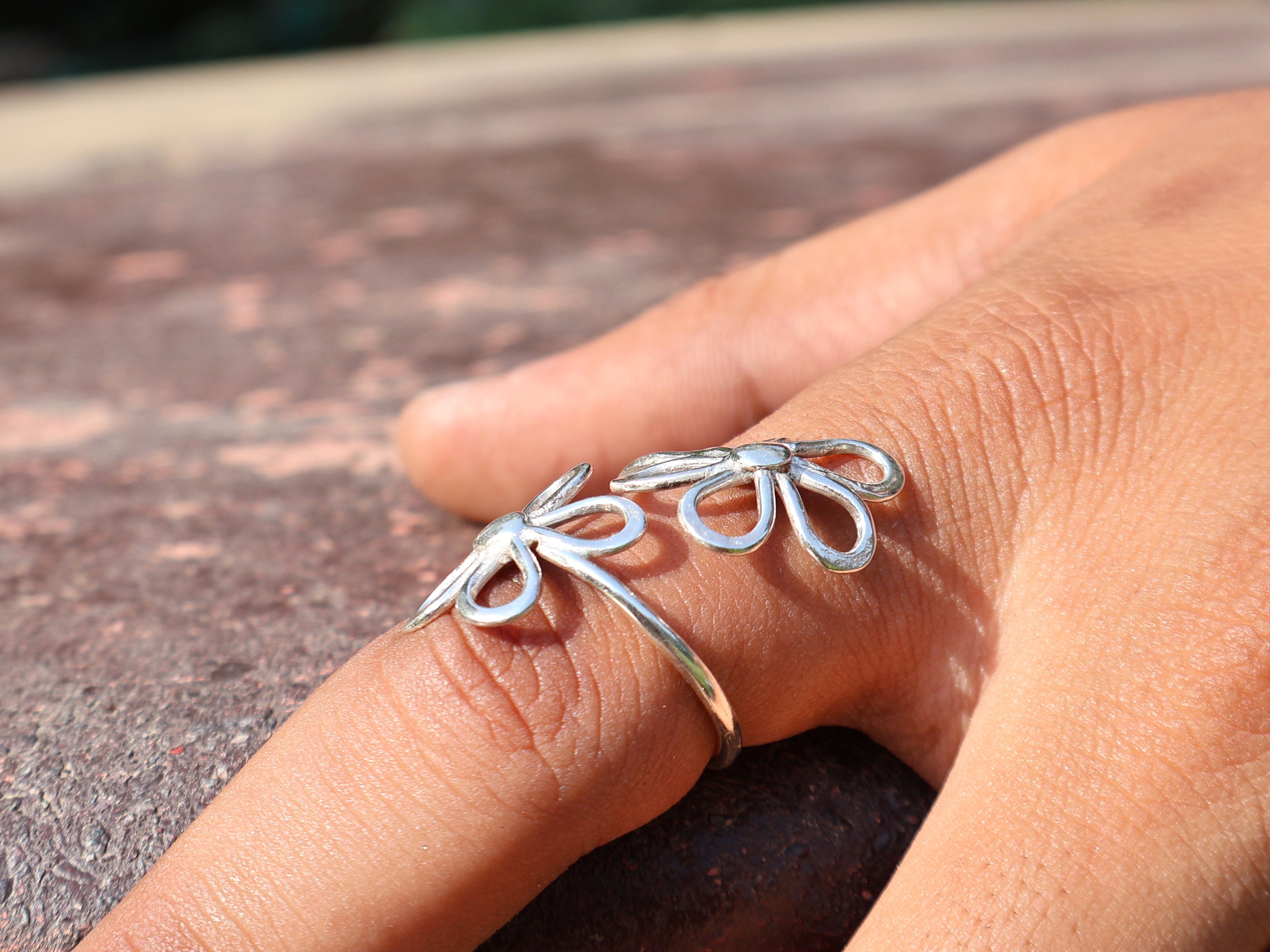 Silberner Blumenring 925 Sterling Silber Ring Handgefertigter Stapelring Geschenk für sie Böhmischer Schmuck Geschenk für sie