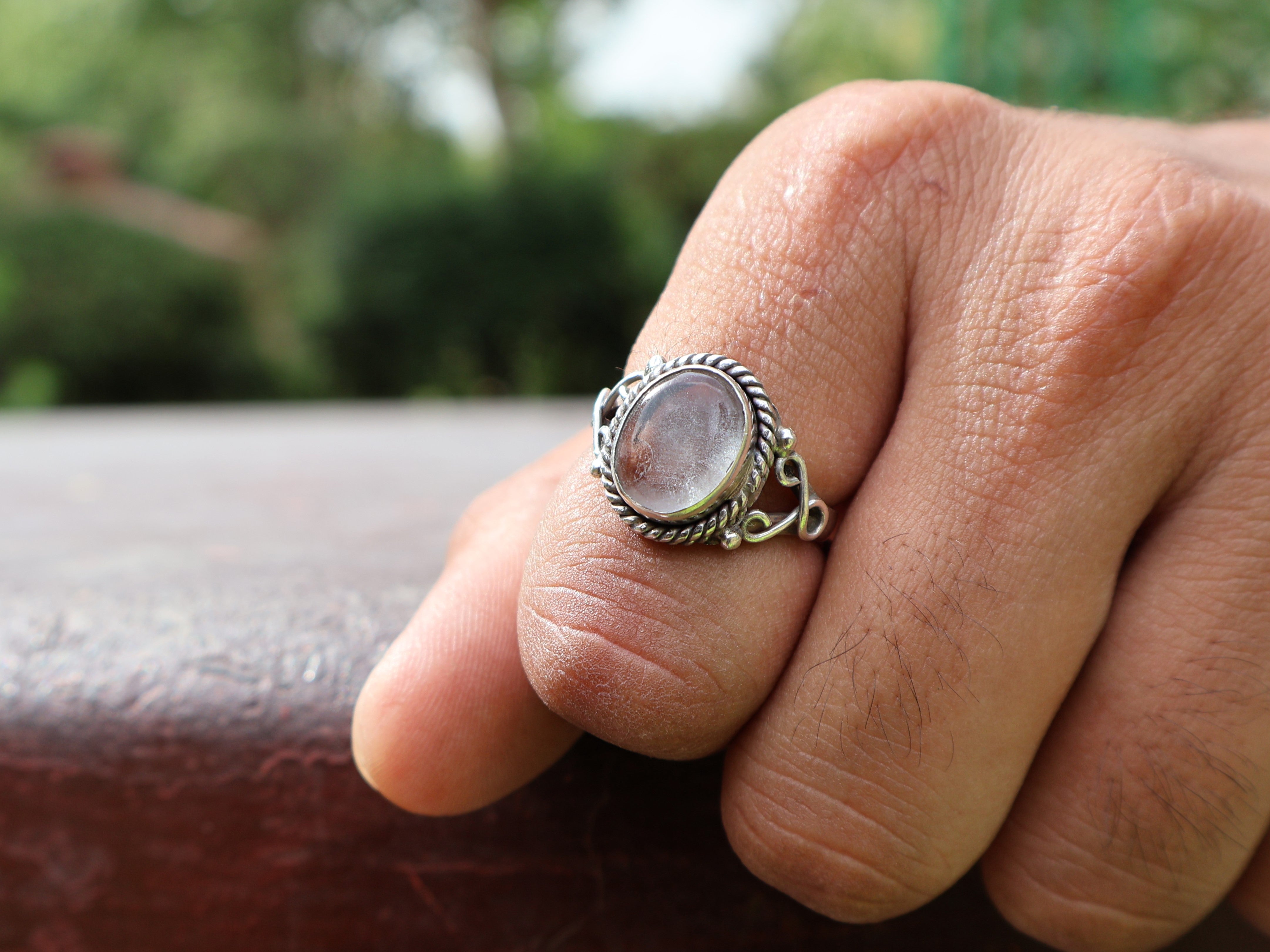 Ovaler Bergkristall-Ring Minimalistischer Ring 925er Silberring Handgemachter zarter Ring Geschenk für Sie Damenring