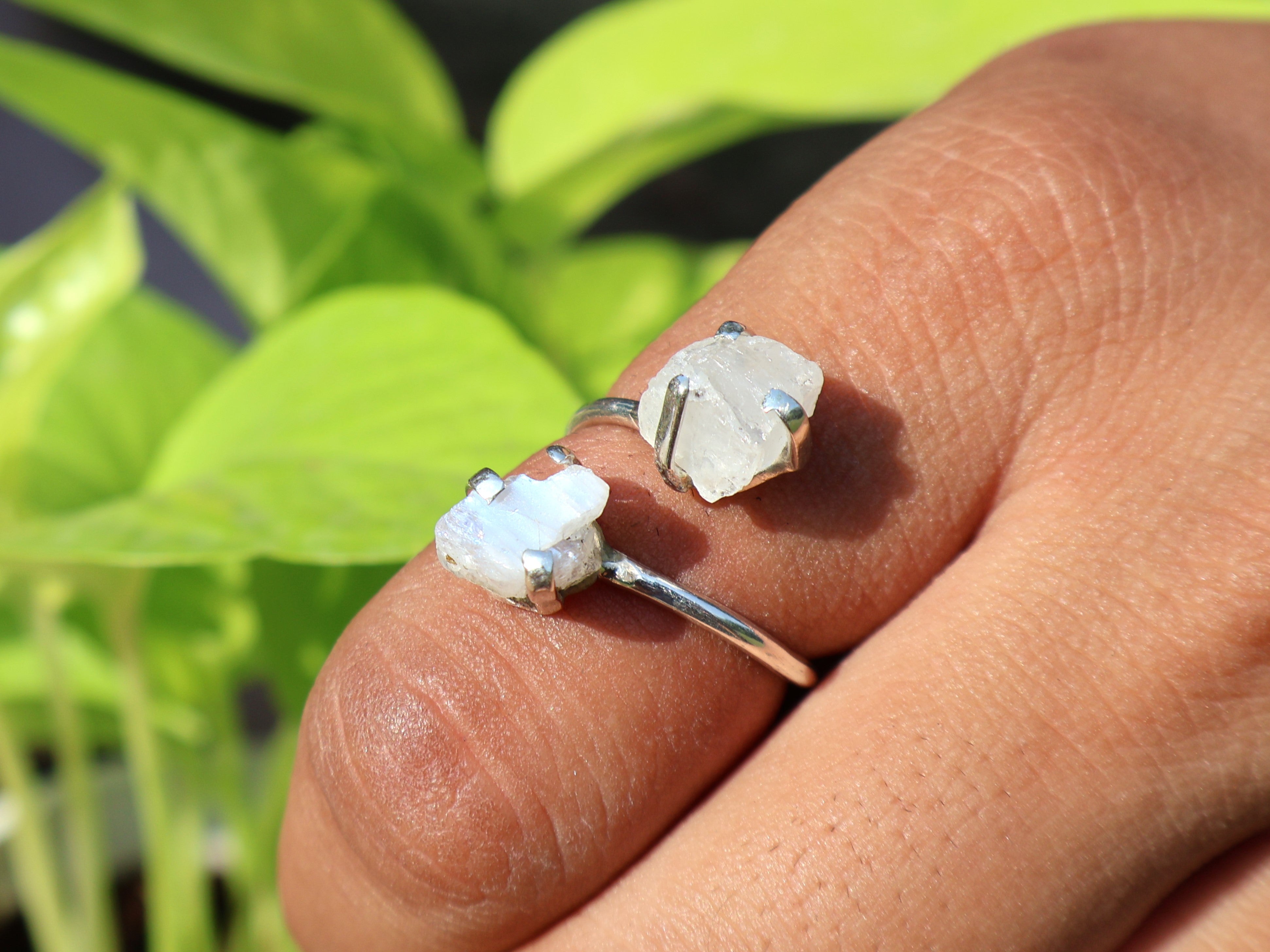 Unpolierter Regenbogenmondstein-Ring, 925er Sterlingsilber-Ring, Damenring, handgefertigter Silberring, Geschenk für sie