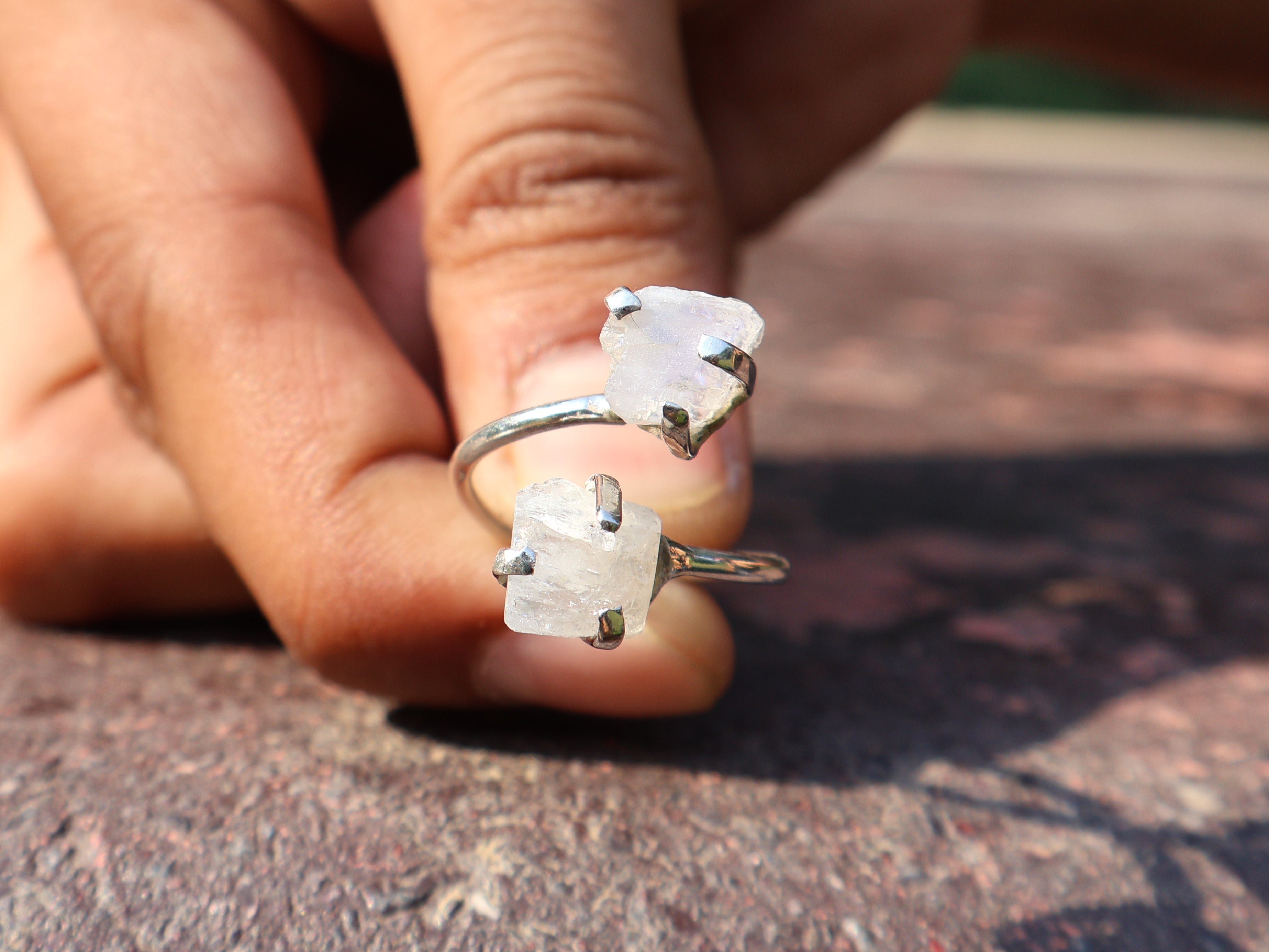 Unpolierter Regenbogenmondstein-Ring, 925er Sterlingsilber-Ring, Damenring, handgefertigter Silberring, Geschenk für sie