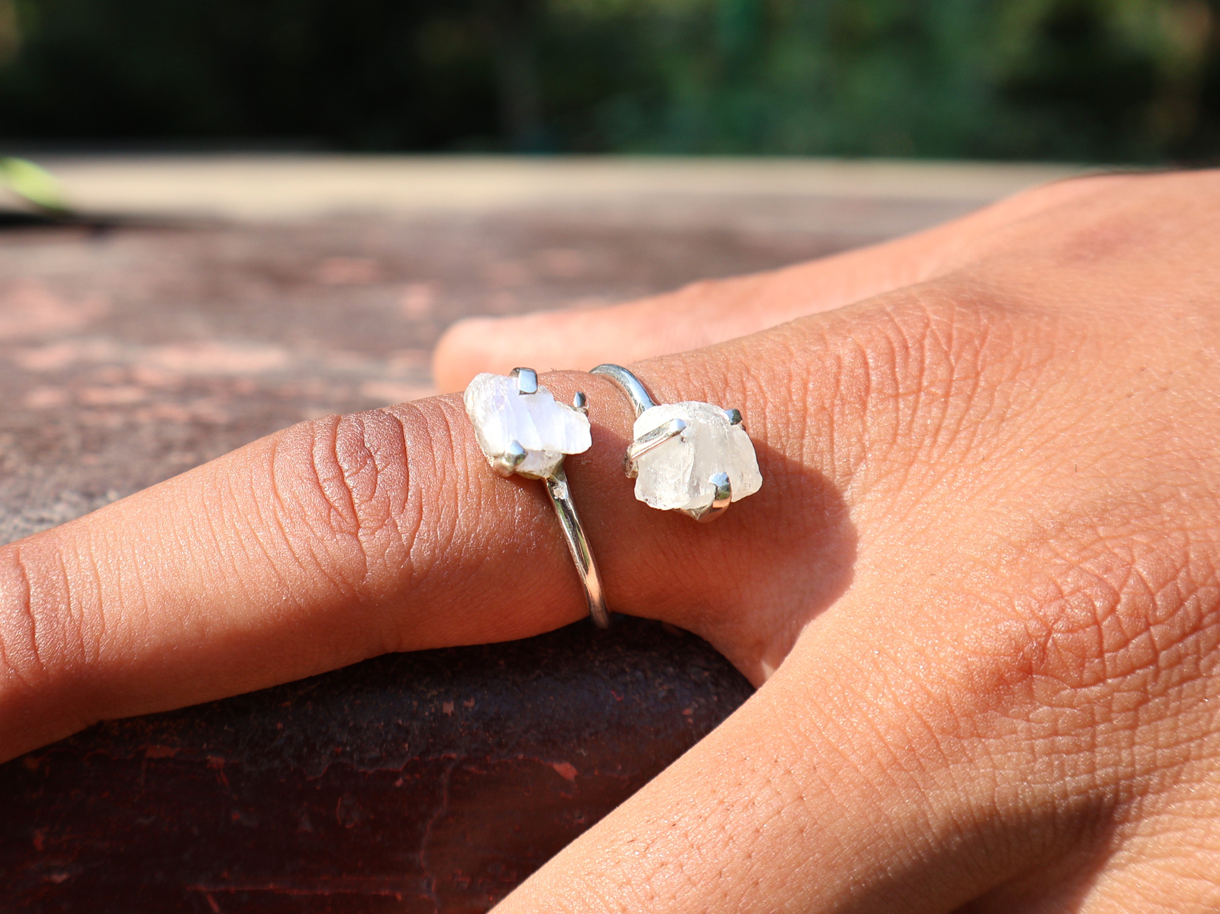 Unpolierter Regenbogenmondstein-Ring, 925er Sterlingsilber-Ring, Damenring, handgefertigter Silberring, Geschenk für sie