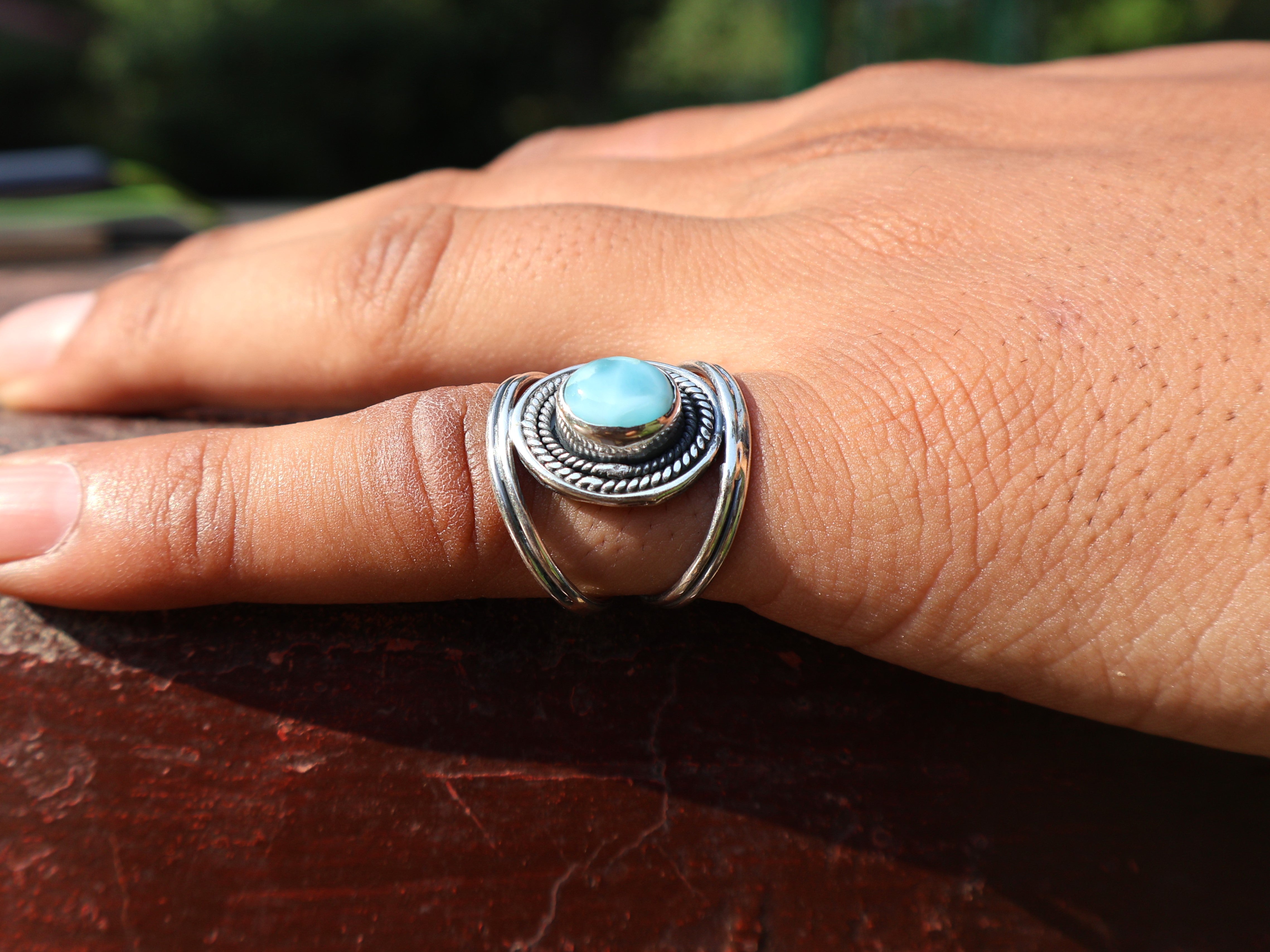 Echter Larimar-Ring, 925er Silberring, zierlicher Ring, ovaler Edelsteinring, Damenring, Geschenk für Sie