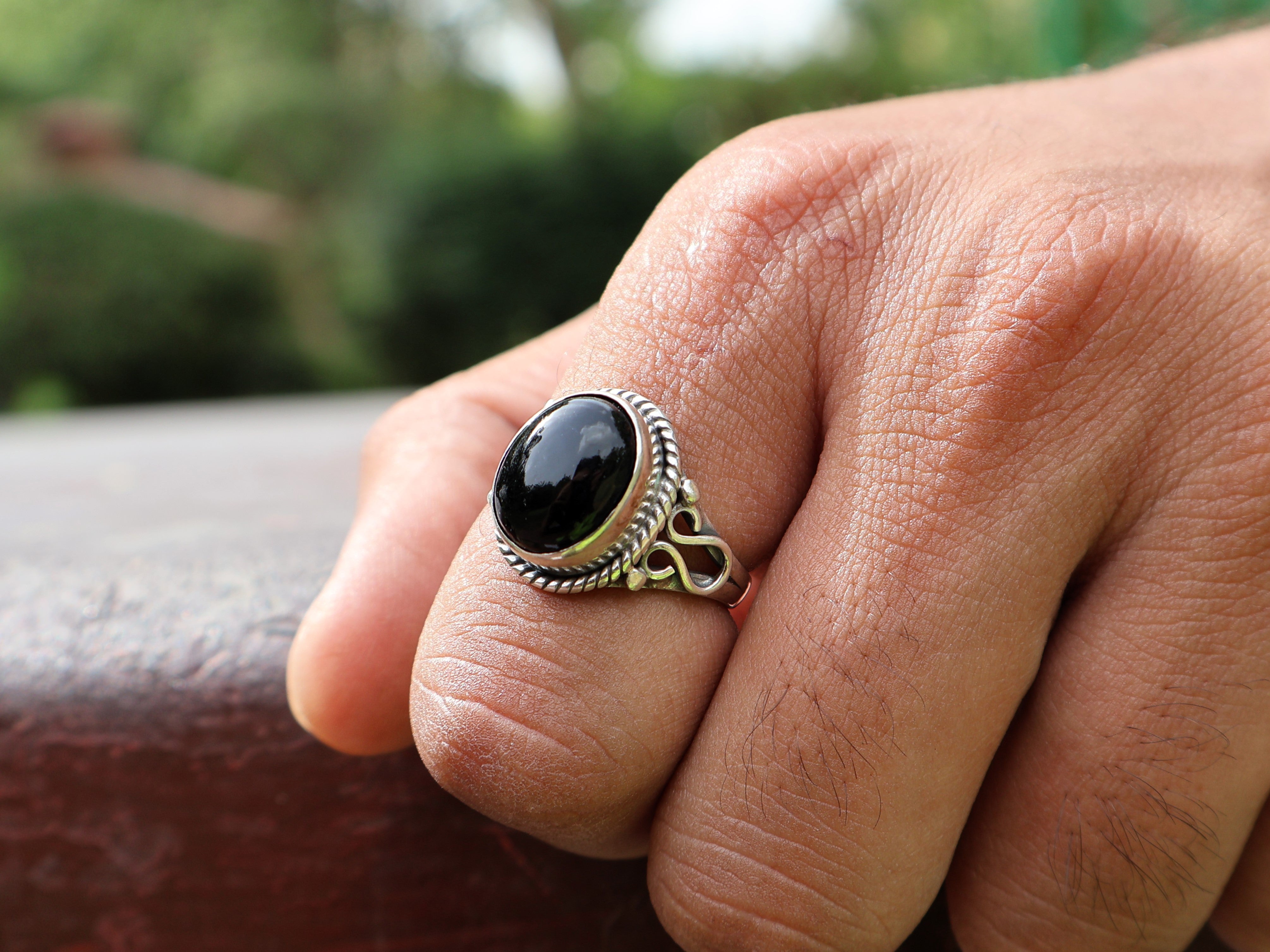 Ring aus 925er Sterlingsilber mit schwarzem Onyx, Edelsteinring, handgemachter ovaler Onyx-Cabochon-Ring, zierlicher Ring, Geschenk für sie