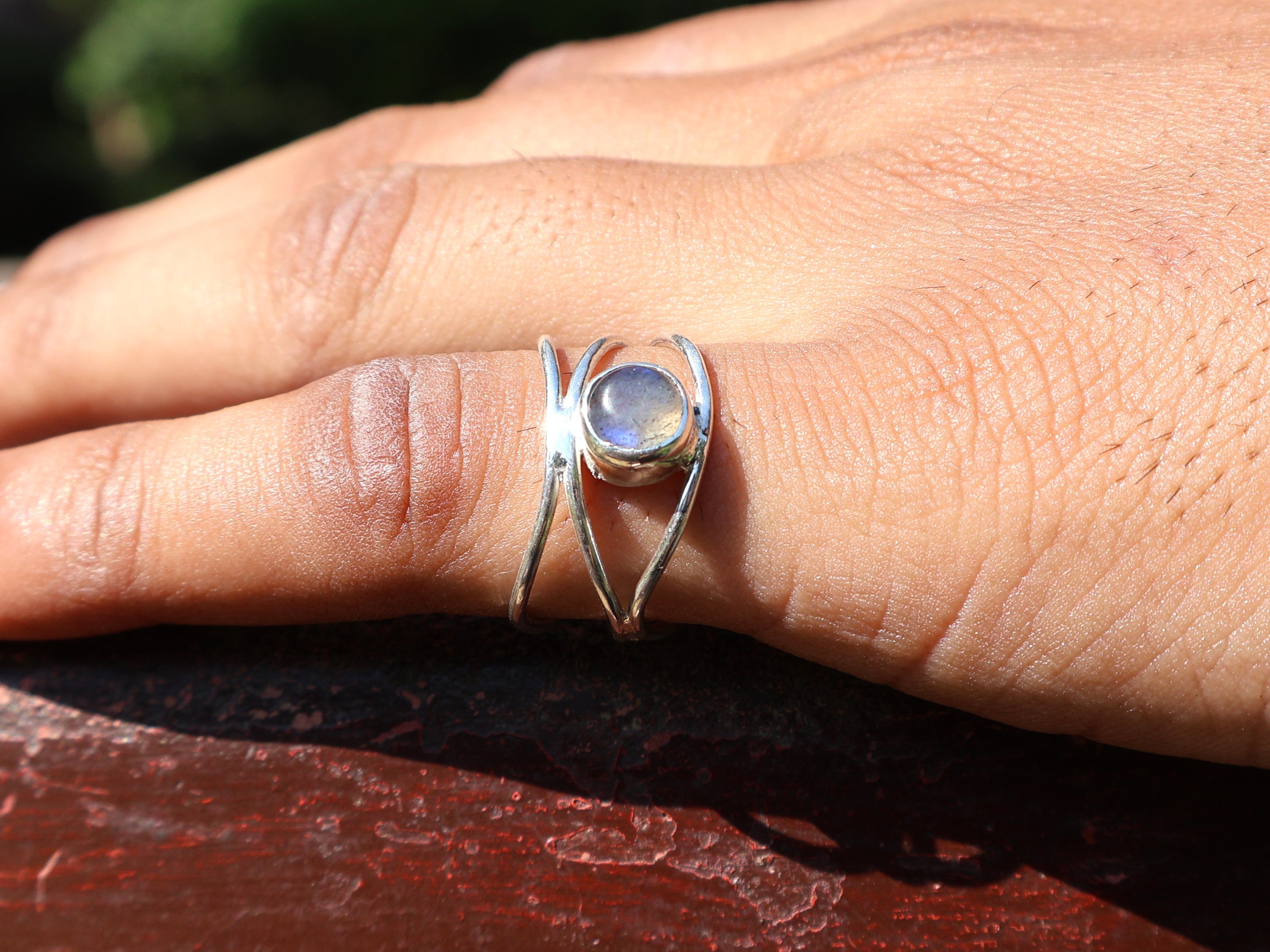 Natürlicher Labradorit Ring Sterlingsilber Ring 925 Edelstein Ring Handgemachter runder Labradorit Edelstein Ring Geschenk für sie