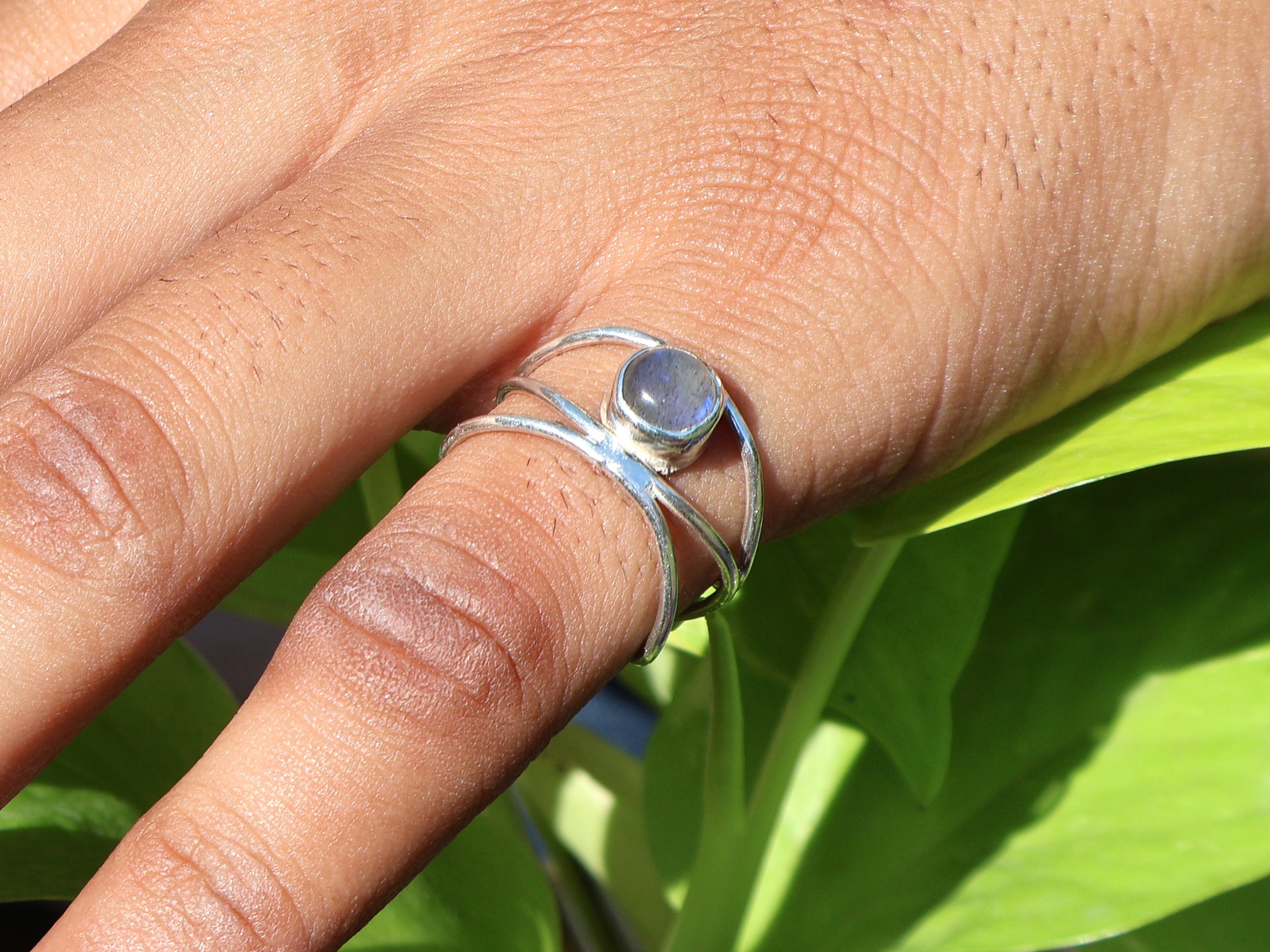 Natürlicher Labradorit Ring Sterlingsilber Ring 925 Edelstein Ring Handgemachter runder Labradorit Edelstein Ring Geschenk für sie