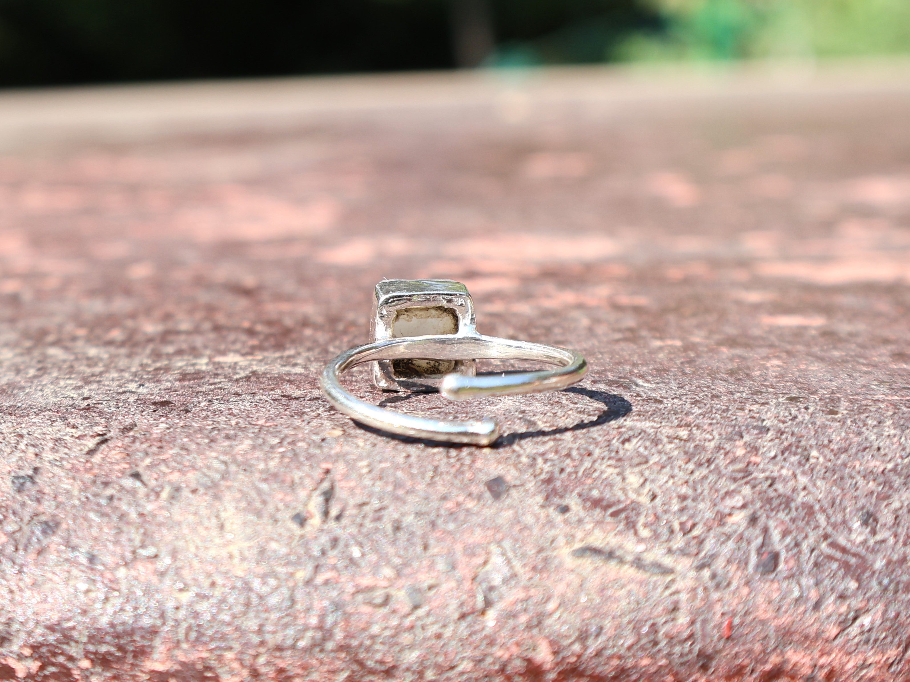 Echter Regenbogen-Mondsteinring Damen Ring Natürlicher Mondstein Stapelring Blauer Feuerring Geburtsstein Edelsteinring