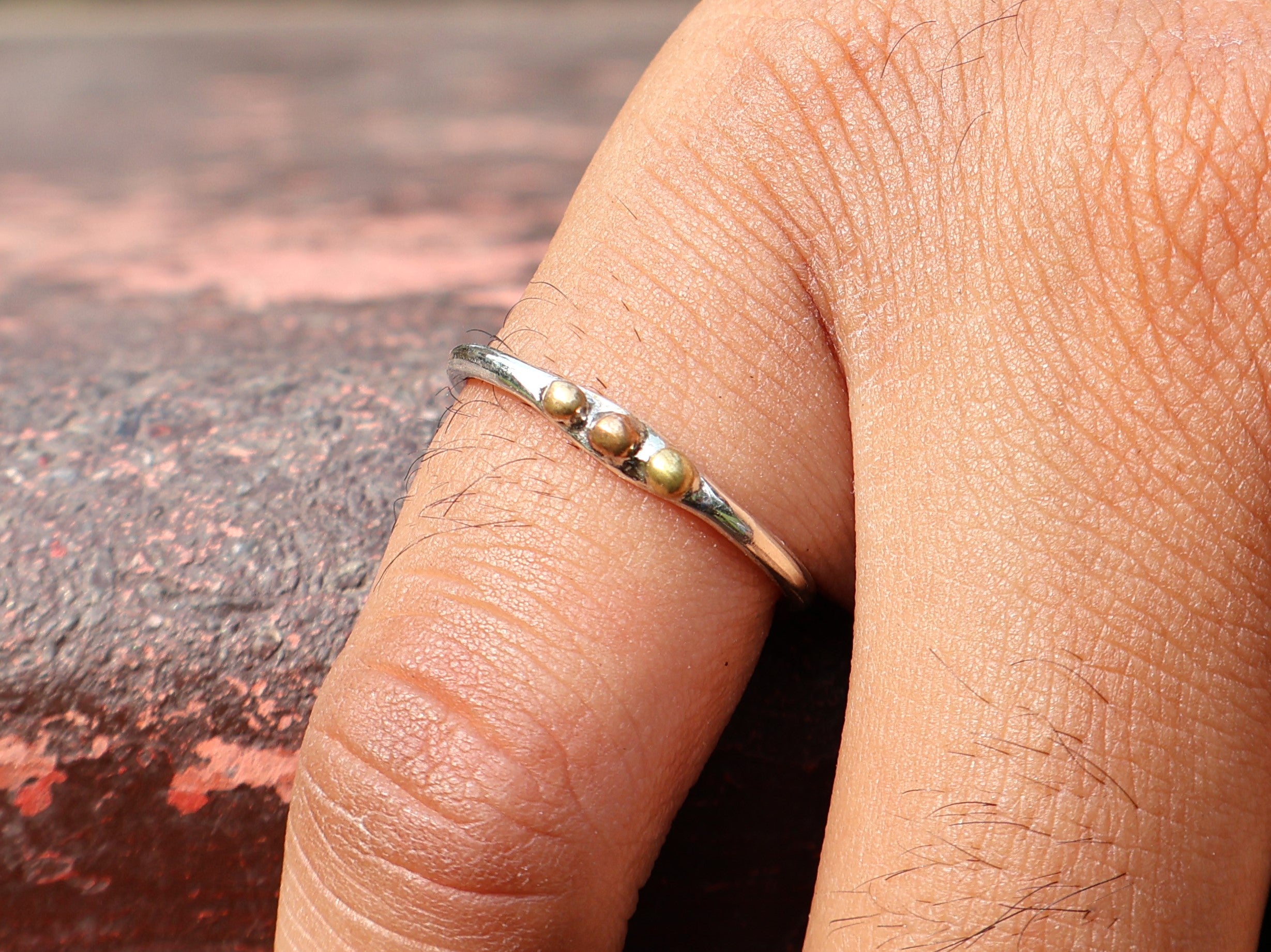 Zilveren stippenring 925 zilveren ring handgemaakte stapelring bedelring fijne ring bohemien subtiele ring cadeau voor haar
