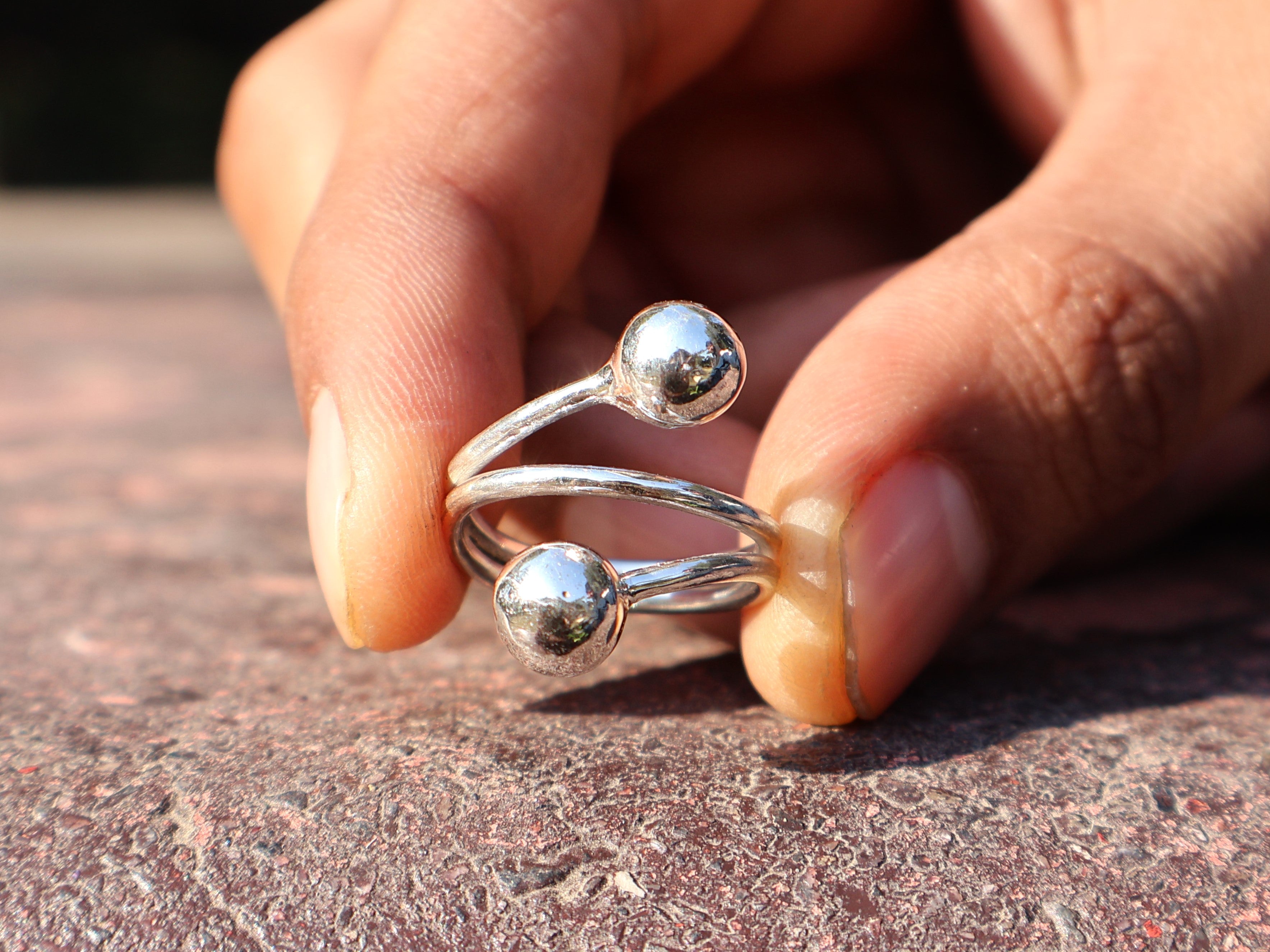 Doppel-Kugelring 925 Sterling Silber Ring mit runder Kugel Statement Ring Handgemachter Ring Geschenk für sie