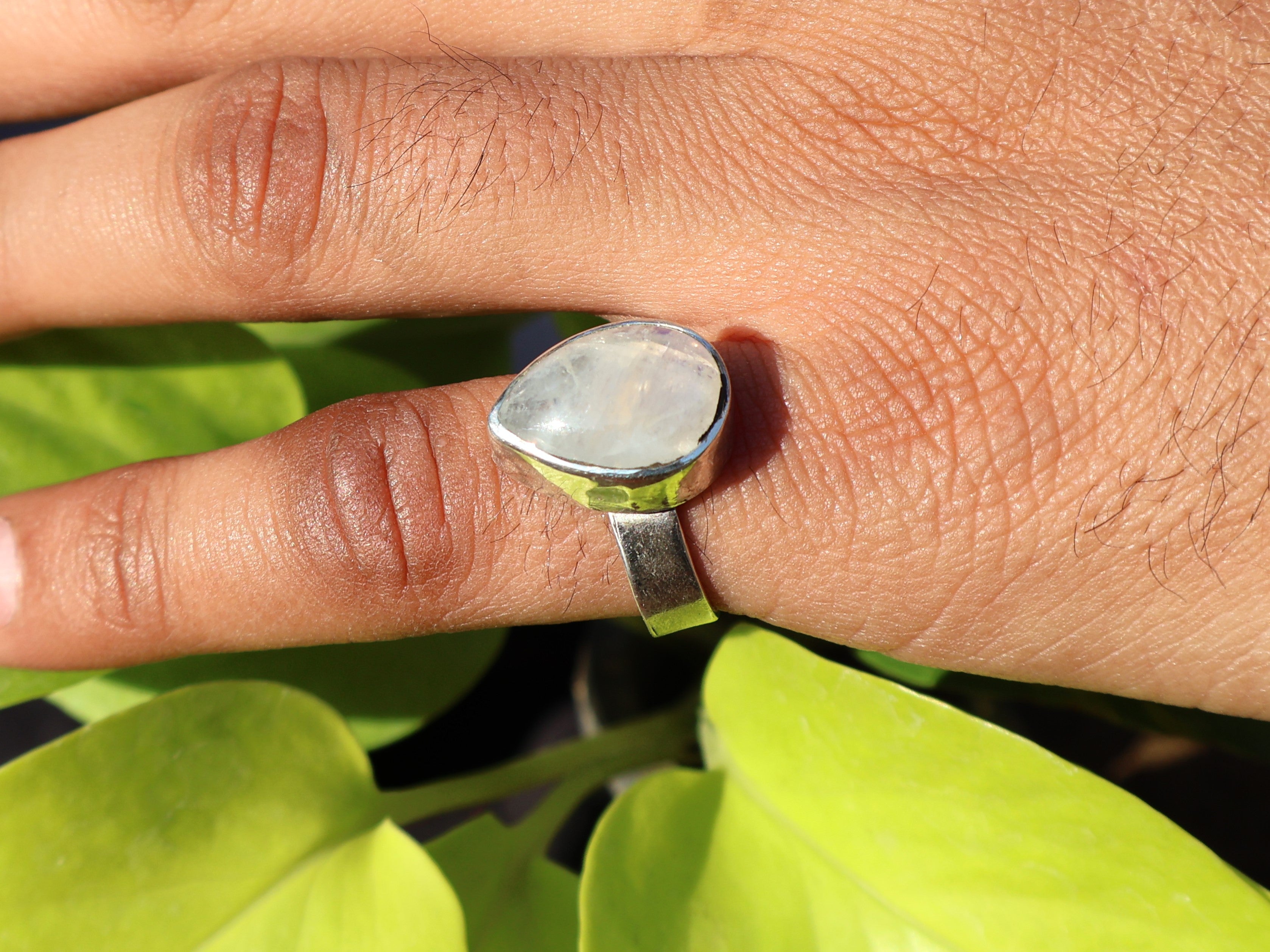 Regenbogen-Mondstein-Ring in Tropfenform, 925er Sterlingsilber, Damenring, handgefertigter Silberring, verstellbarer Ring, Geschenk für Sie