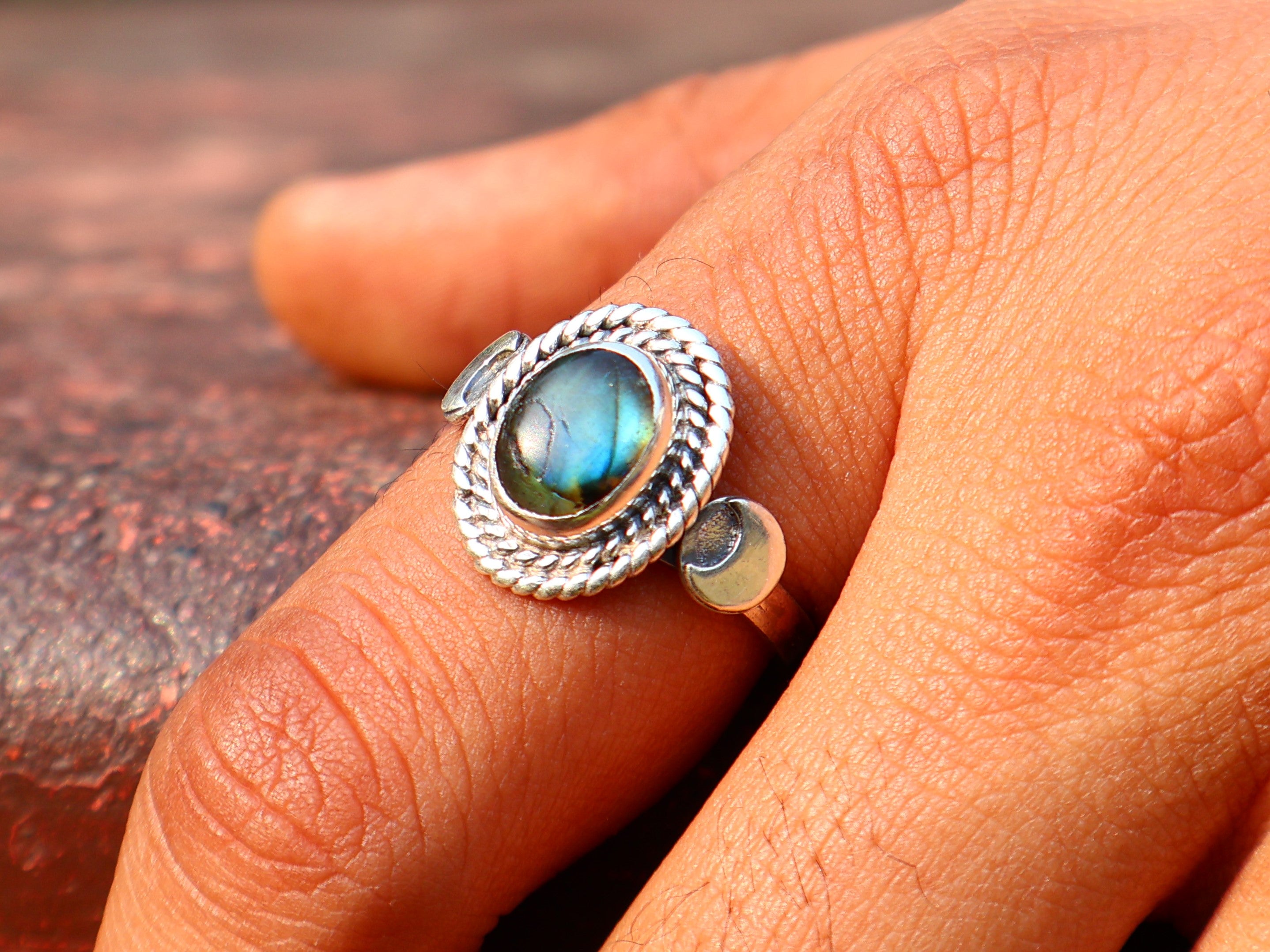 Labradoriet Ring Sterling Zilveren Ring 925 Ovale Edelsteen Ring Handgemaakte Statement Ring Boho Verfijnde Ring Cadeau Voor Haar