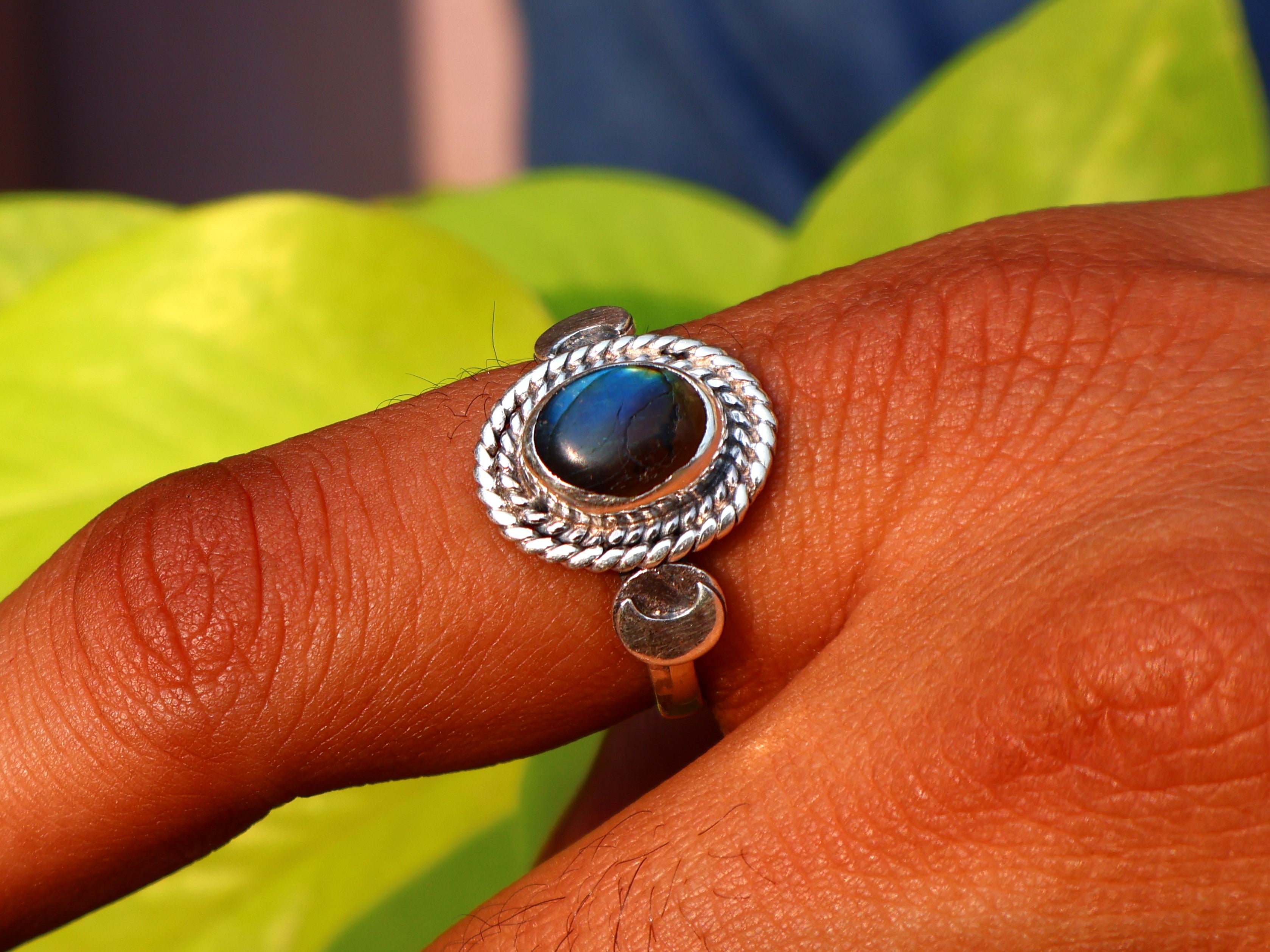 Labradoriet Ring Sterling Zilveren Ring 925 Ovale Edelsteen Ring Handgemaakte Statement Ring Boho Verfijnde Ring Cadeau Voor Haar