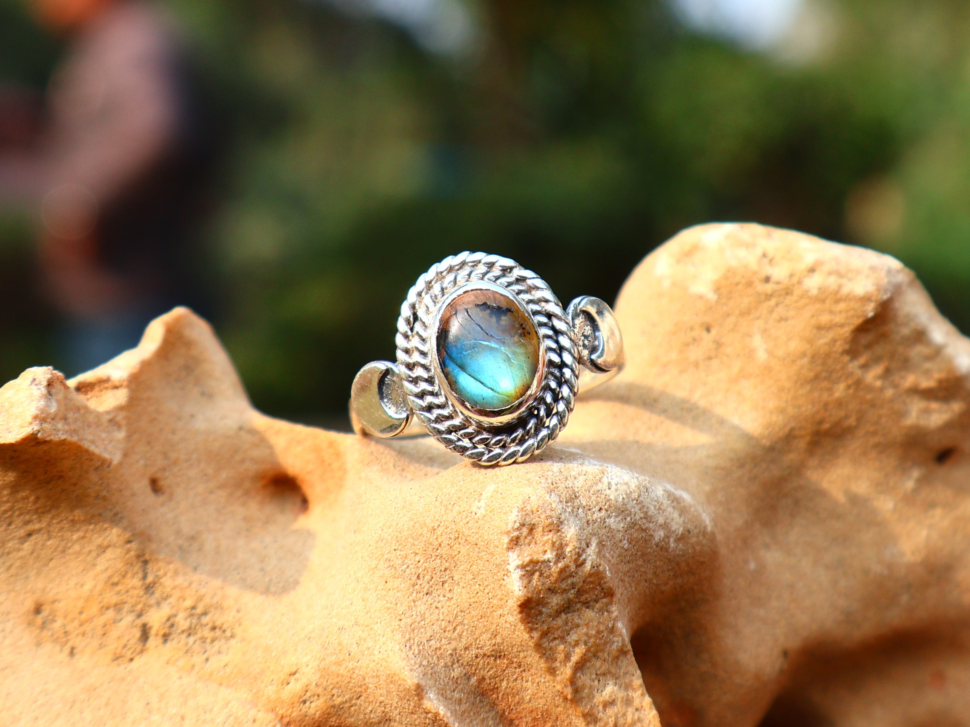Labradoriet Ring Sterling Zilveren Ring 925 Ovale Edelsteen Ring Handgemaakte Statement Ring Boho Verfijnde Ring Cadeau Voor Haar