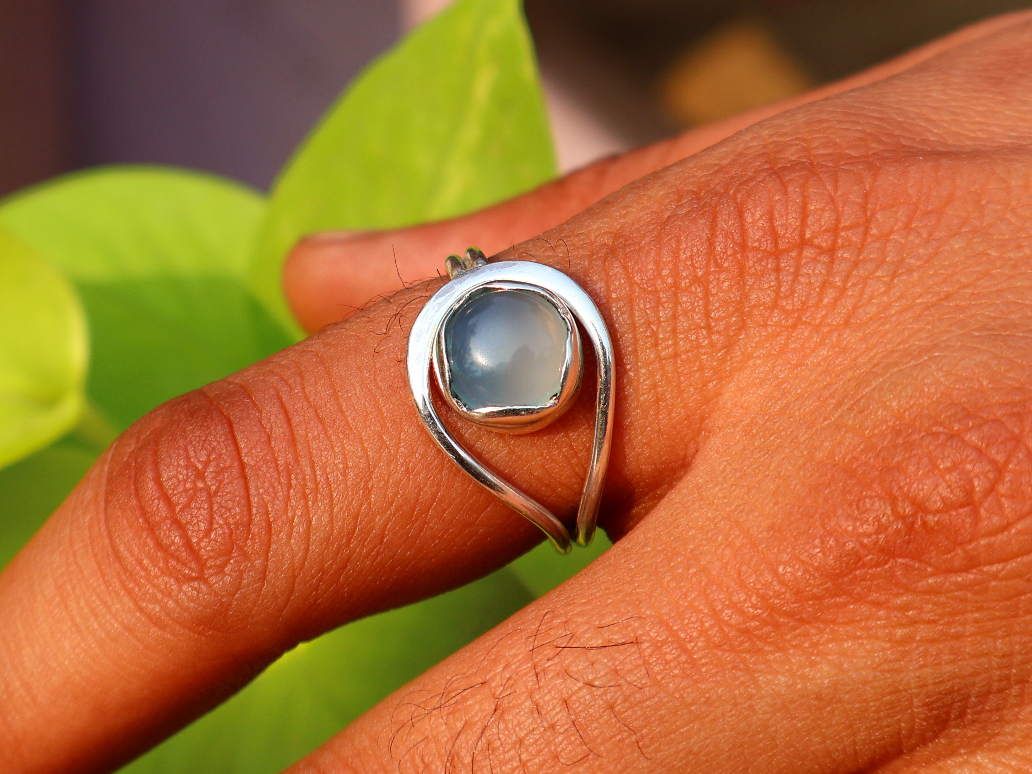 Aqua Chalcedon Ring 925 Silberring Runder Edelstein Minimalistischer Ring März Geburtsstein Handgemachter Statement Ring