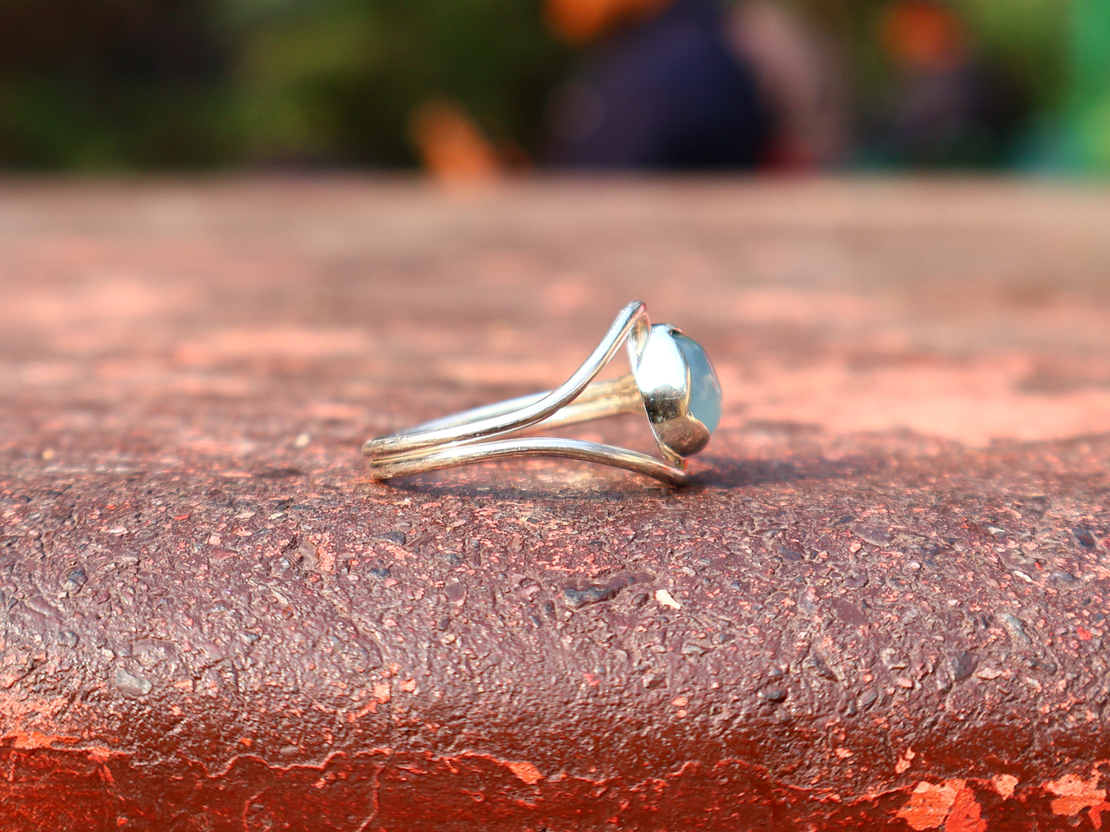 Aqua Chalcedon Ring 925 Silberring Runder Edelstein Minimalistischer Ring März Geburtsstein Handgemachter Statement Ring