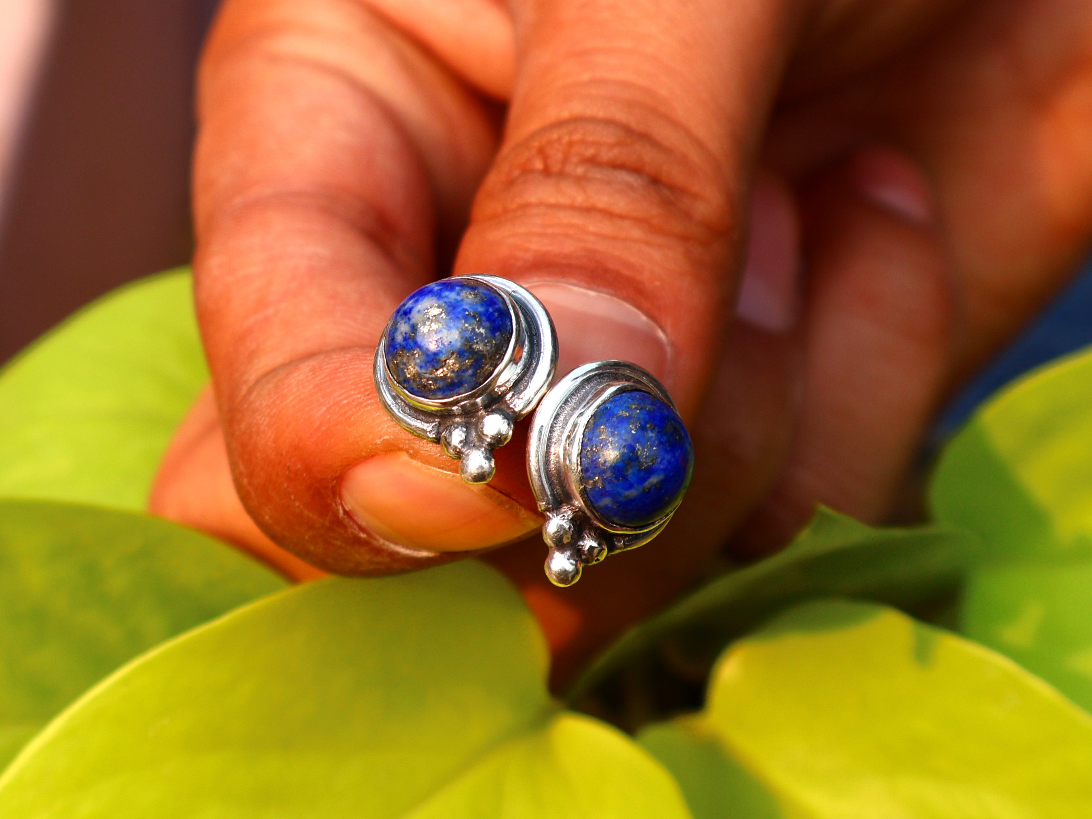 Lapislazuli Ohrstecker 925 massives Sterlingsilber handgefertigte Ohrstecker Alltagsohrringe für Frauen Geschenk für Schwester