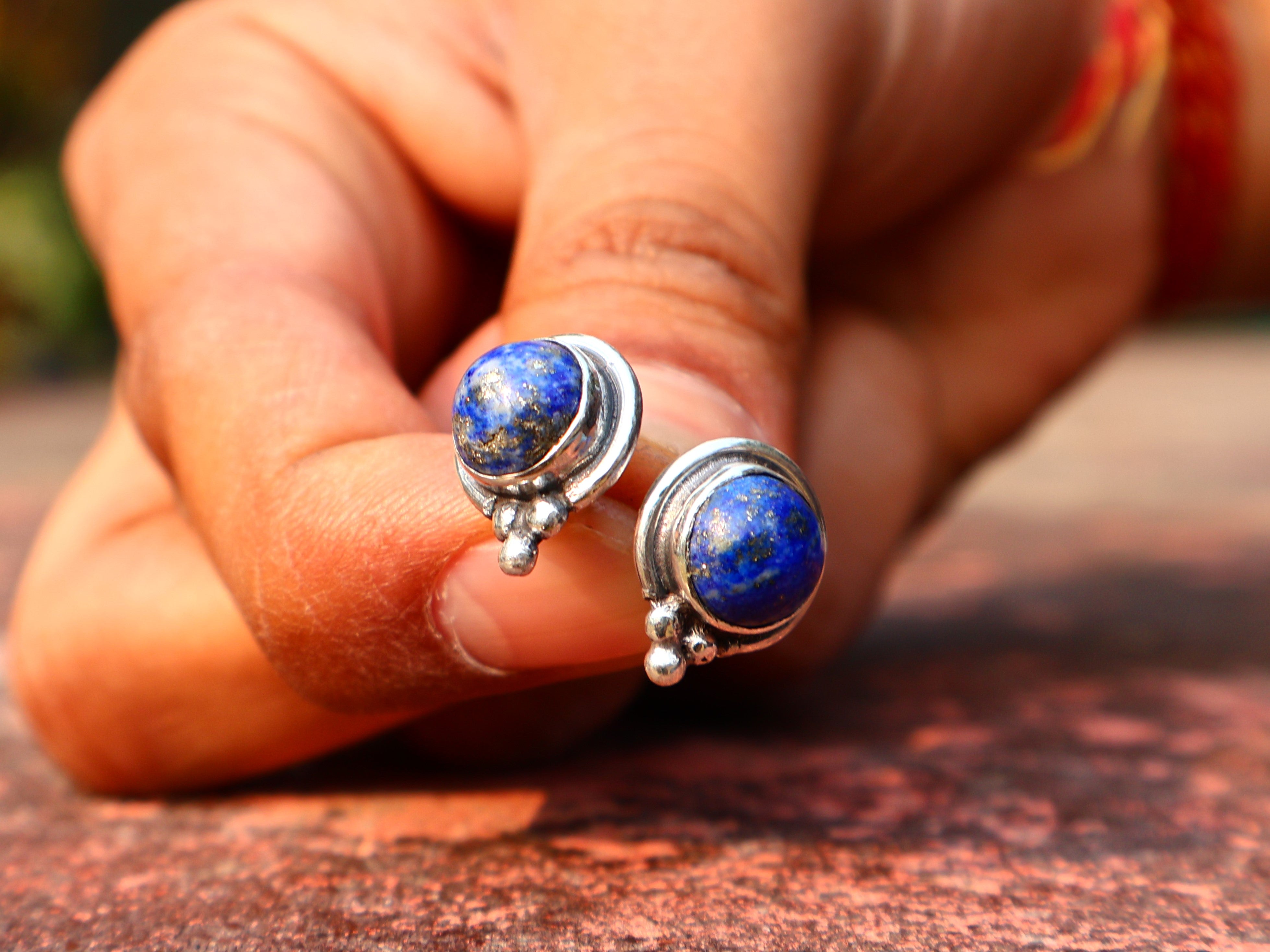 Lapislazuli Ohrstecker 925 massives Sterlingsilber handgefertigte Ohrstecker Alltagsohrringe für Frauen Geschenk für Schwester