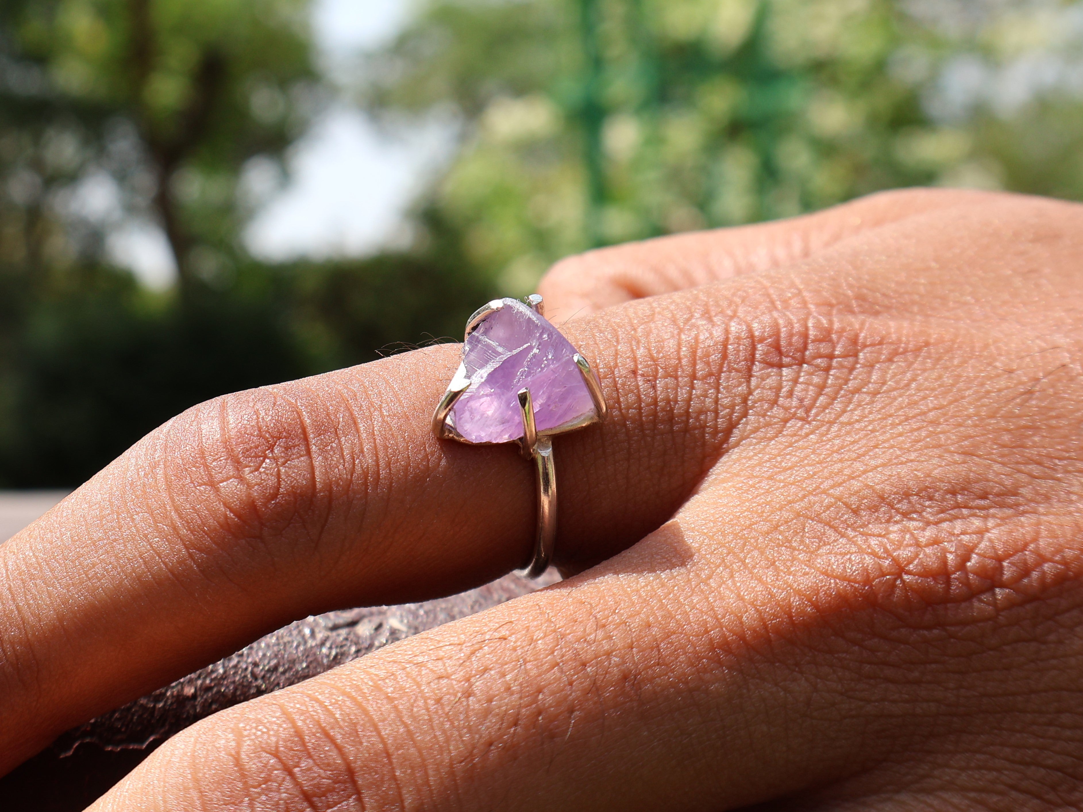 925er Sterling Silber Roh-Amethyst-Ring Februar-Monatsring Edelsteinring Designerring Geschenk für Sie Stapelring