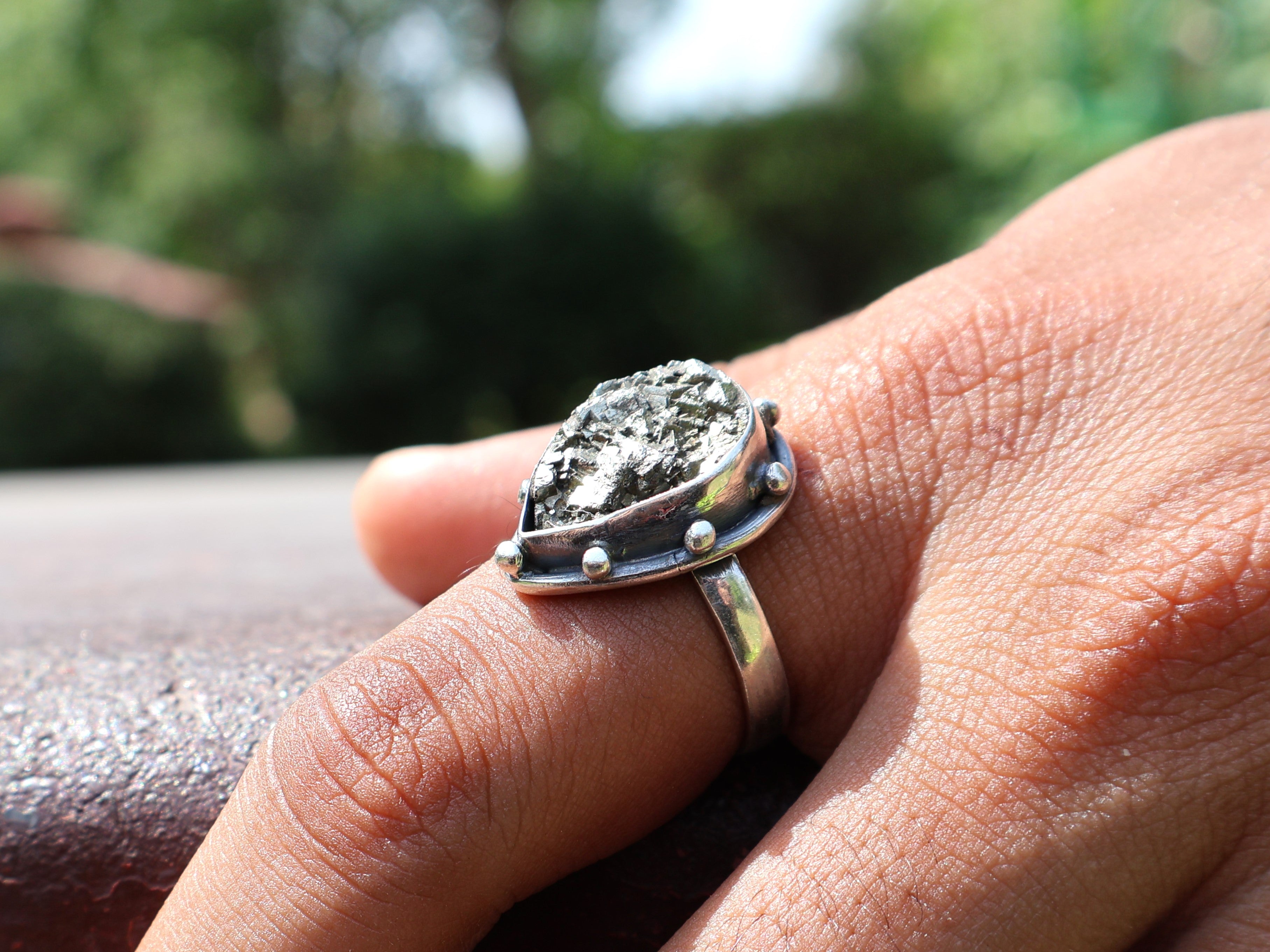 Roh-Pyrit-Edelsteinring Handgefertigter Ring 925er Sterlingsilberring Einzigartiger Ring Tropfenförmiger Ring Geschenk für Sie