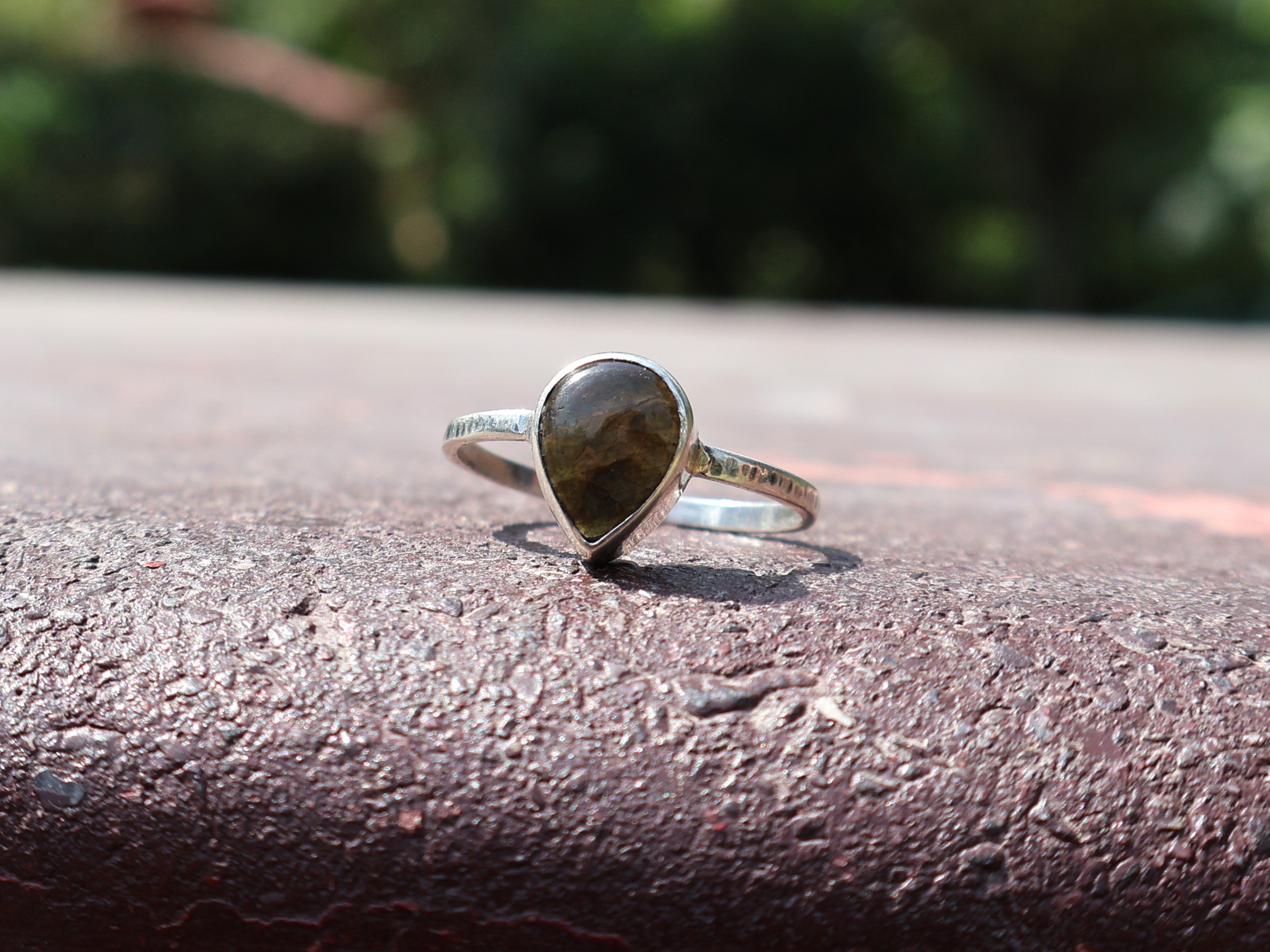 Birnenförmiger Labradoritring 925 Sterling Silber Blauer Feuersteinring Boho Zierlicher Ring Geschenk für Sie