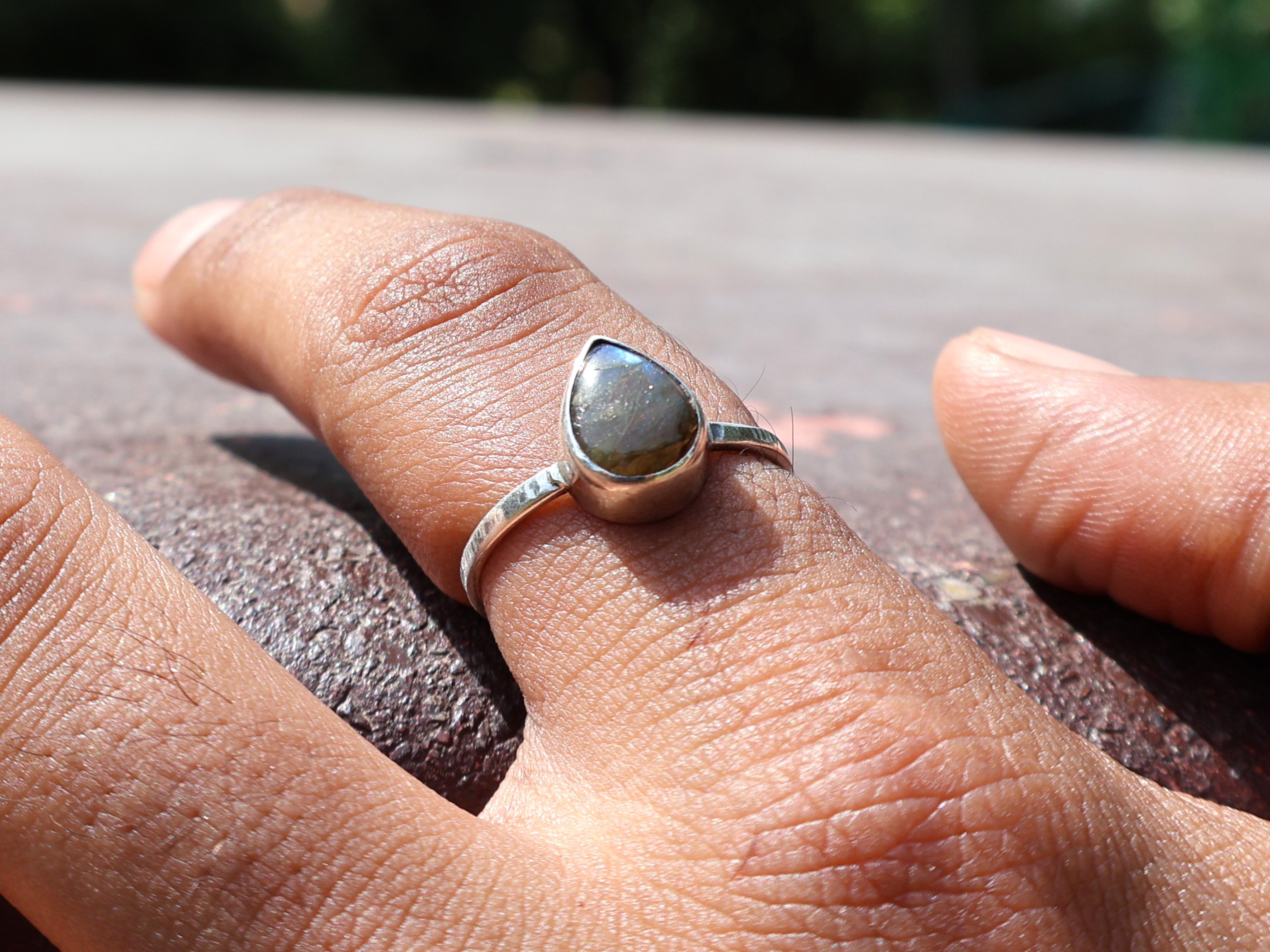 Birnenförmiger Labradoritring 925 Sterling Silber Blauer Feuersteinring Boho Zierlicher Ring Geschenk für Sie