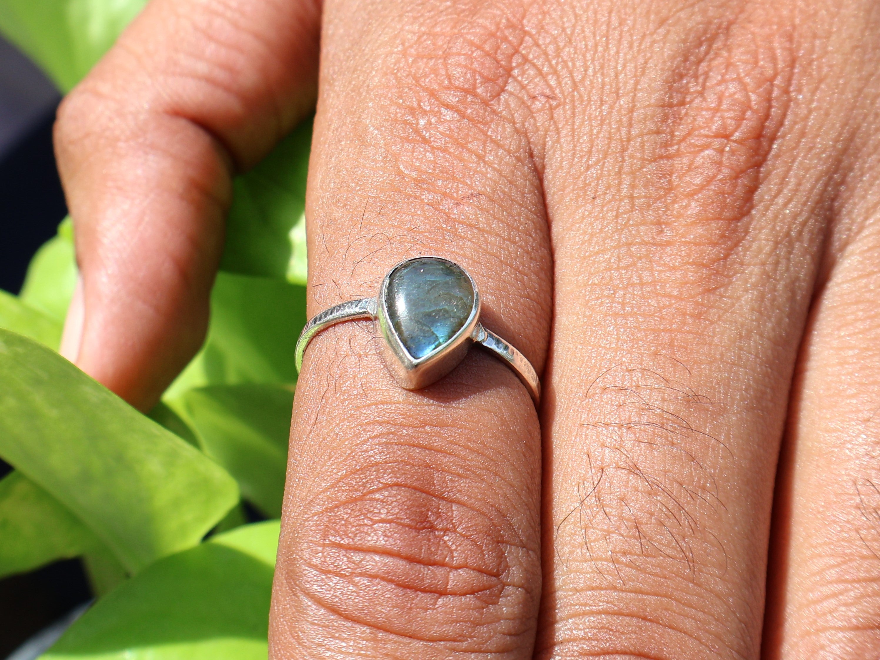 Birnenförmiger Labradoritring 925 Sterling Silber Blauer Feuersteinring Boho Zierlicher Ring Geschenk für Sie