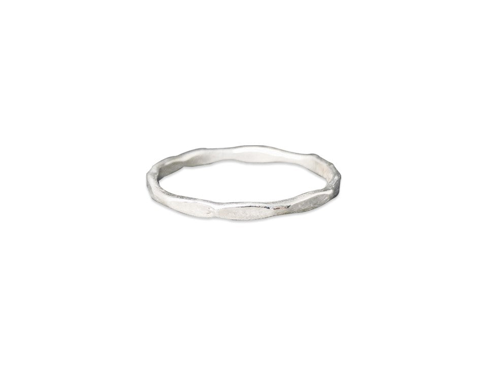 Gehämmerter dünner handgemachter Stapelring Zierlicher Ring Geschenkring 925 Silberring